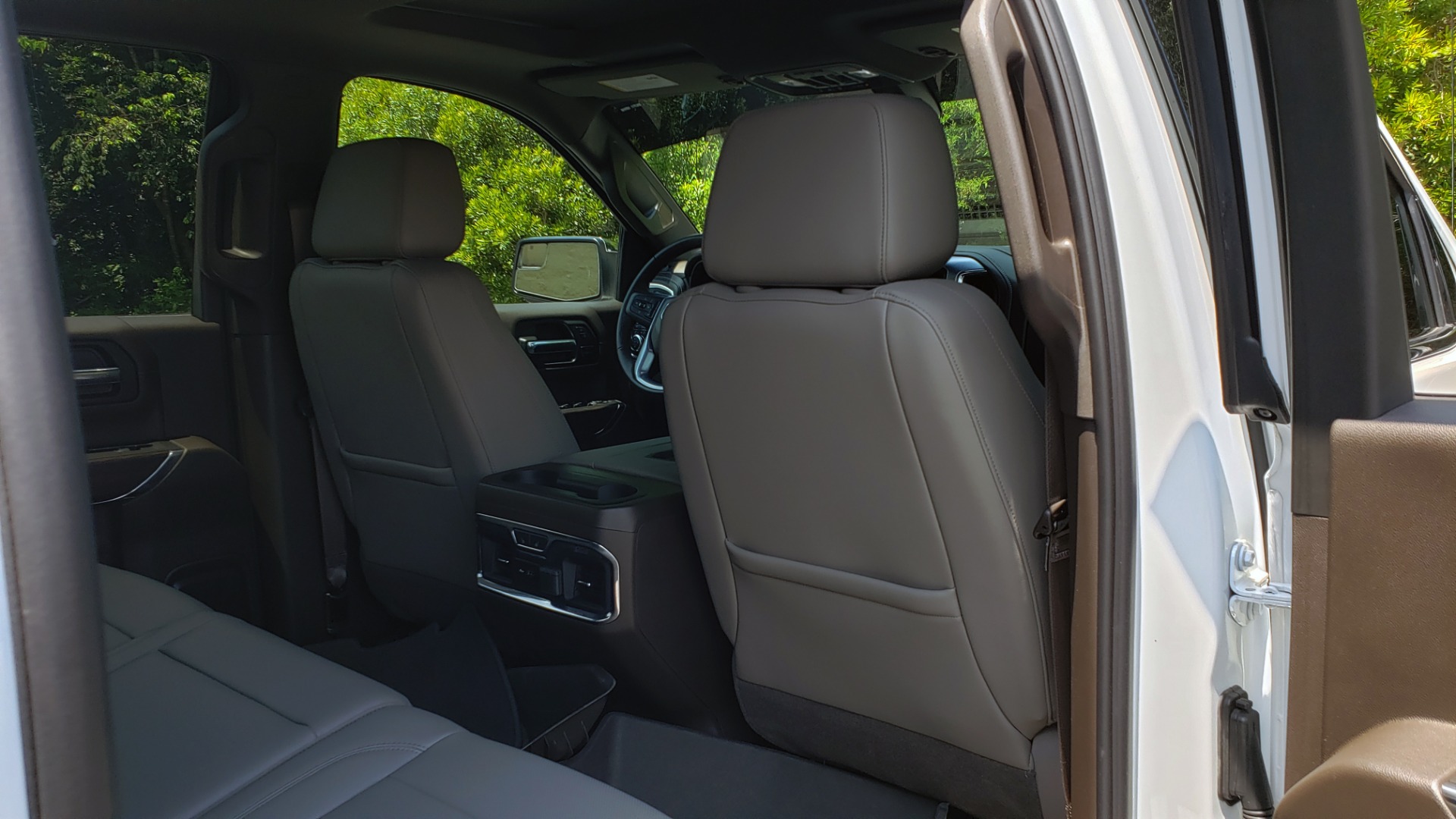 Used 2019 GMC SIERRA 1500 SLT 4WD CREWCAB / PREMIUM / 6.2L V8 / NAV / SUNROOF / VENT SEATS for sale Sold at Formula Imports in Charlotte NC 28227 82