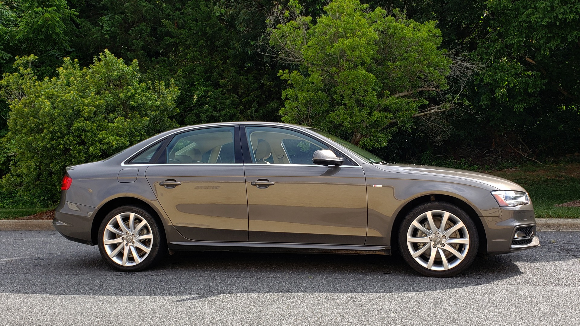 New 2014 Audi A4 PREMIUM / MULTITRONIC / FWD / SUNROOF / AUTO CLIMATE for sale Sold at Formula Imports in Charlotte NC 28227 5