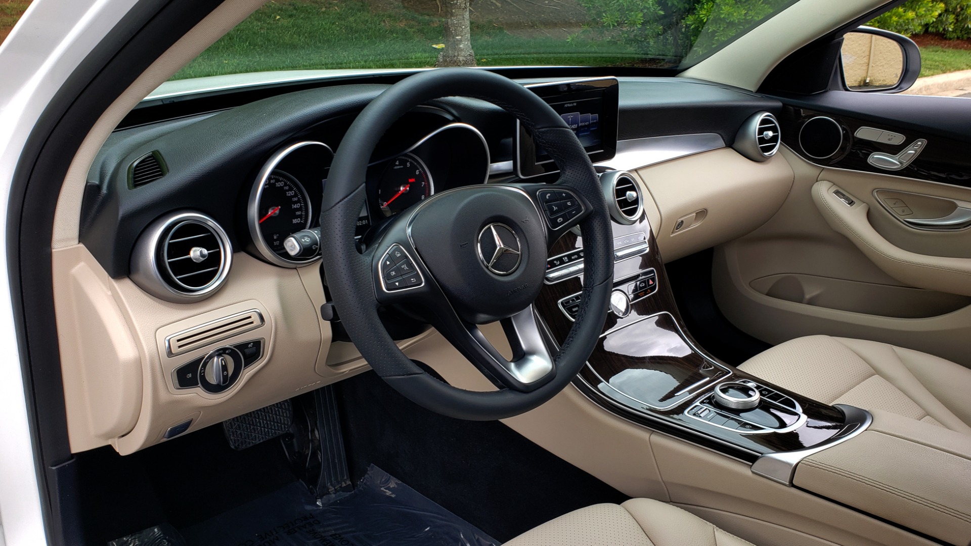 Used 2017 Mercedes-Benz C-CLASS C 300 PREMIUM SEDAN / NAV / PANO-ROOF / HTD STS / REARVIEW for sale Sold at Formula Imports in Charlotte NC 28227 37
