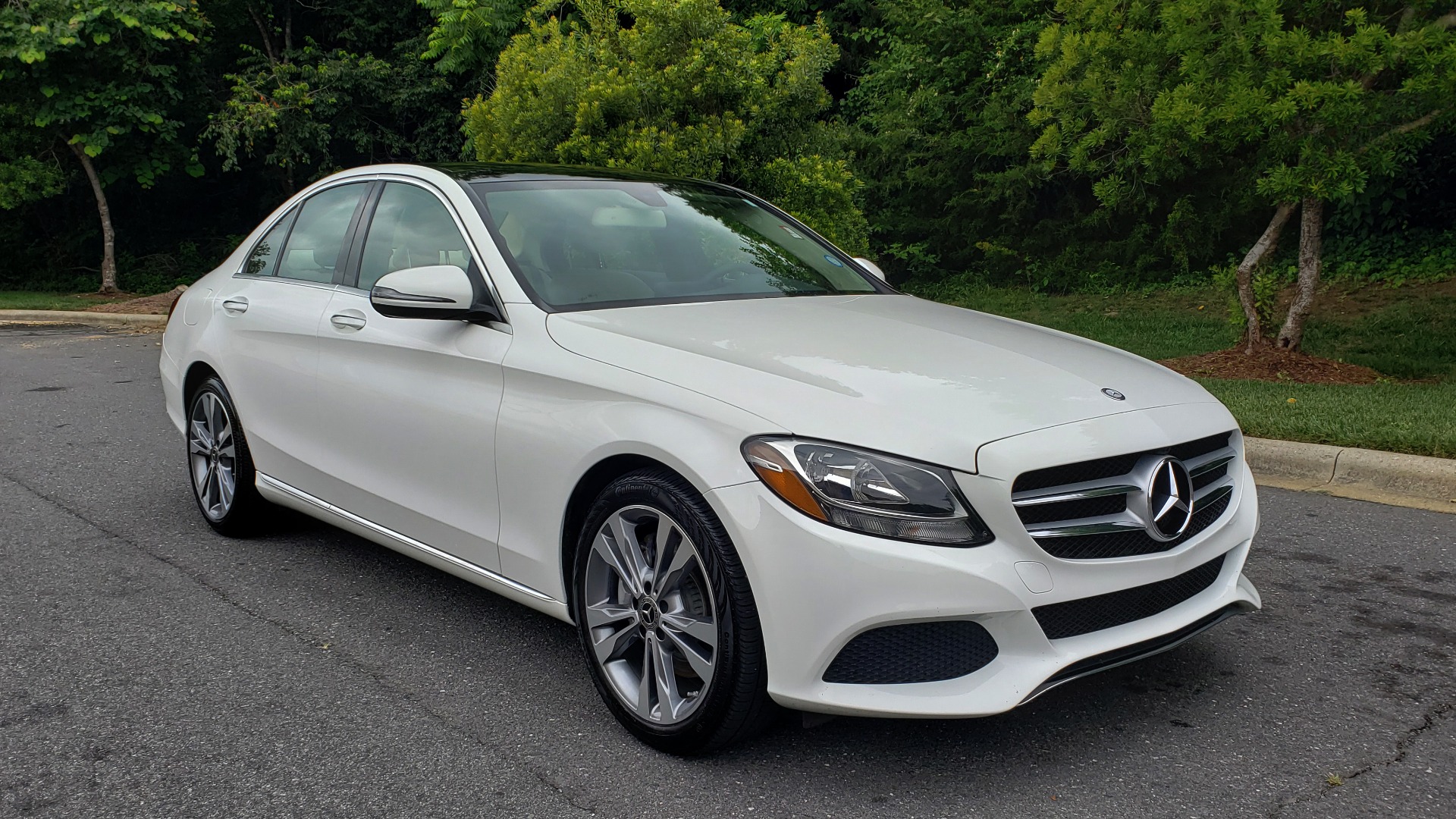 Used 2017 Mercedes-Benz C-CLASS C 300 PREMIUM SEDAN / NAV / PANO-ROOF / HTD STS / REARVIEW for sale Sold at Formula Imports in Charlotte NC 28227 4