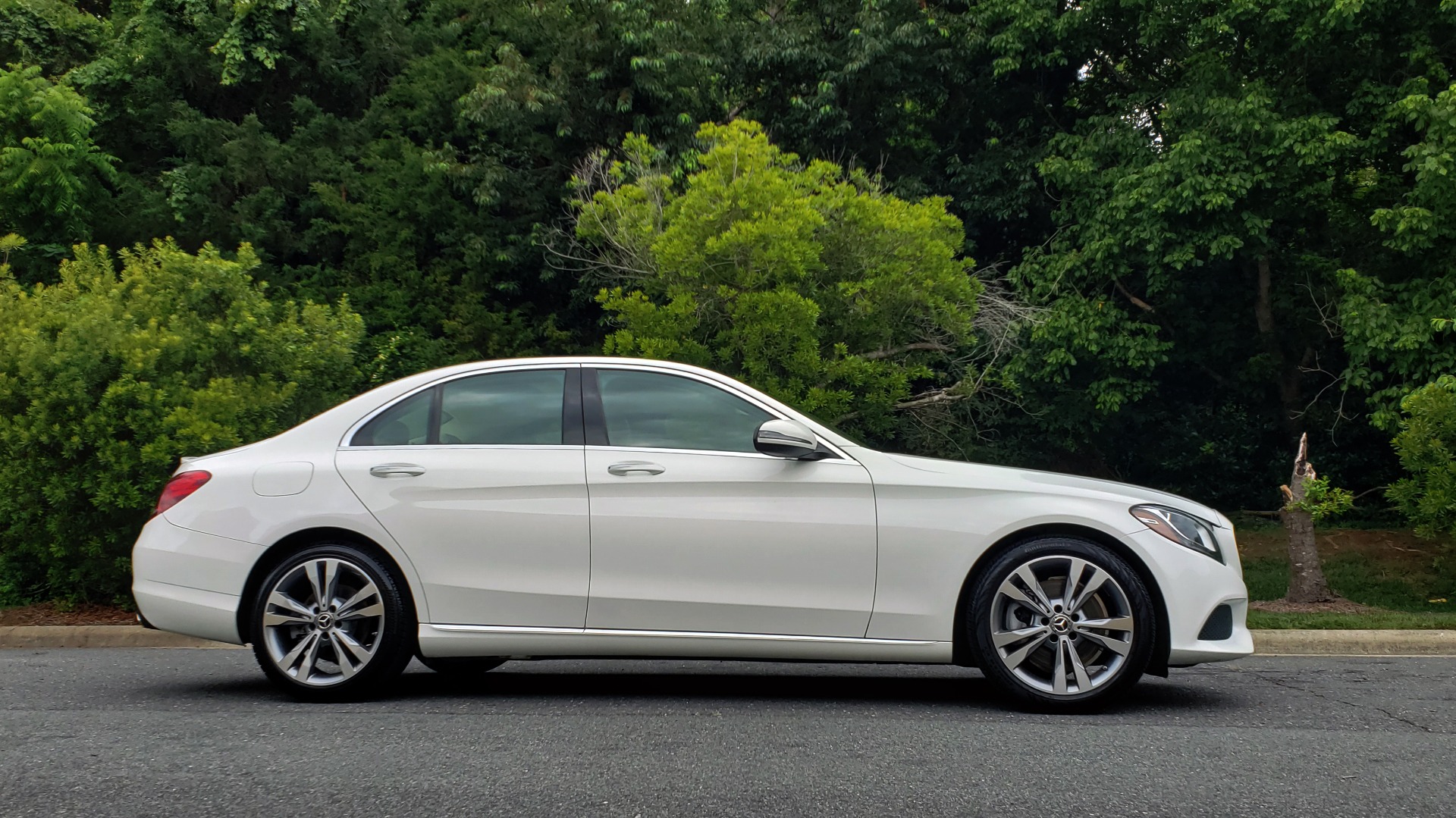 Used 2017 Mercedes-Benz C-CLASS C 300 PREMIUM SEDAN / NAV / PANO-ROOF / HTD STS / REARVIEW for sale Sold at Formula Imports in Charlotte NC 28227 5
