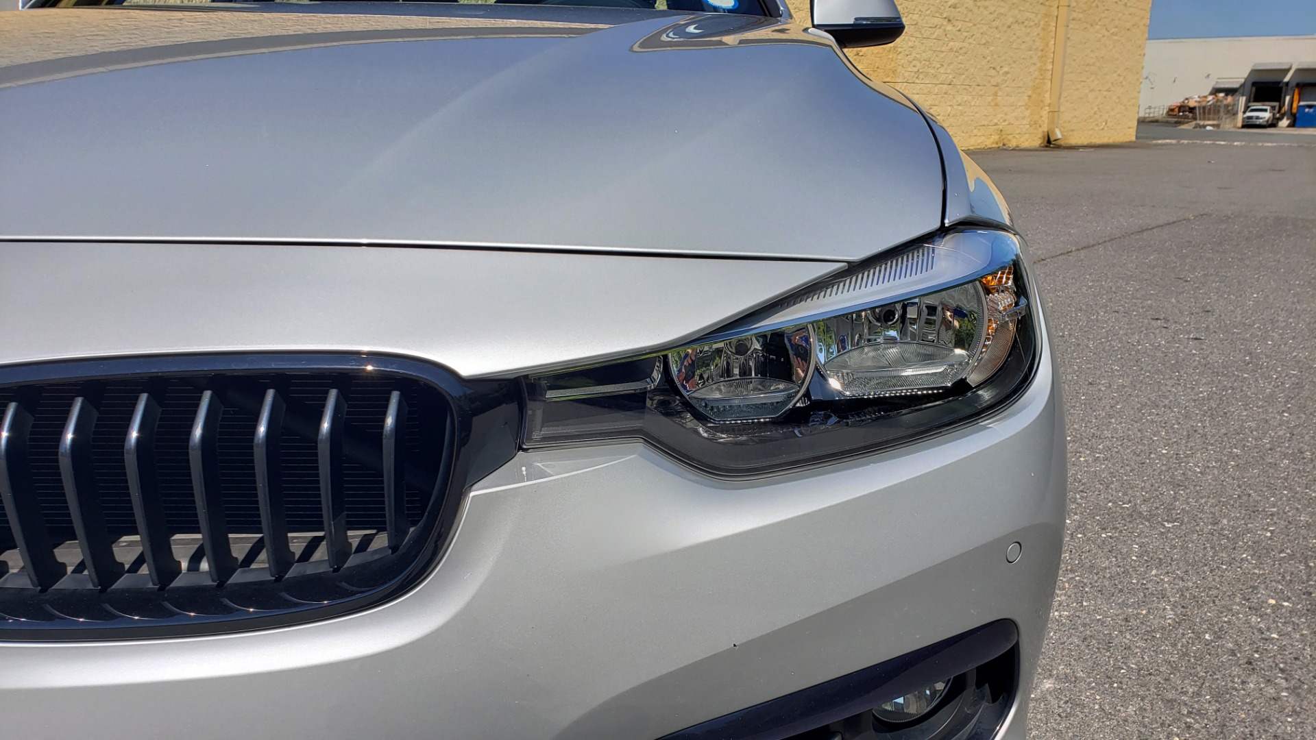 Used 2017 BMW 3 SERIES 330I SPORT SEDAN / DRVR ASST PKG / SUNROOF / REARVIEW for sale Sold at Formula Imports in Charlotte NC 28227 21