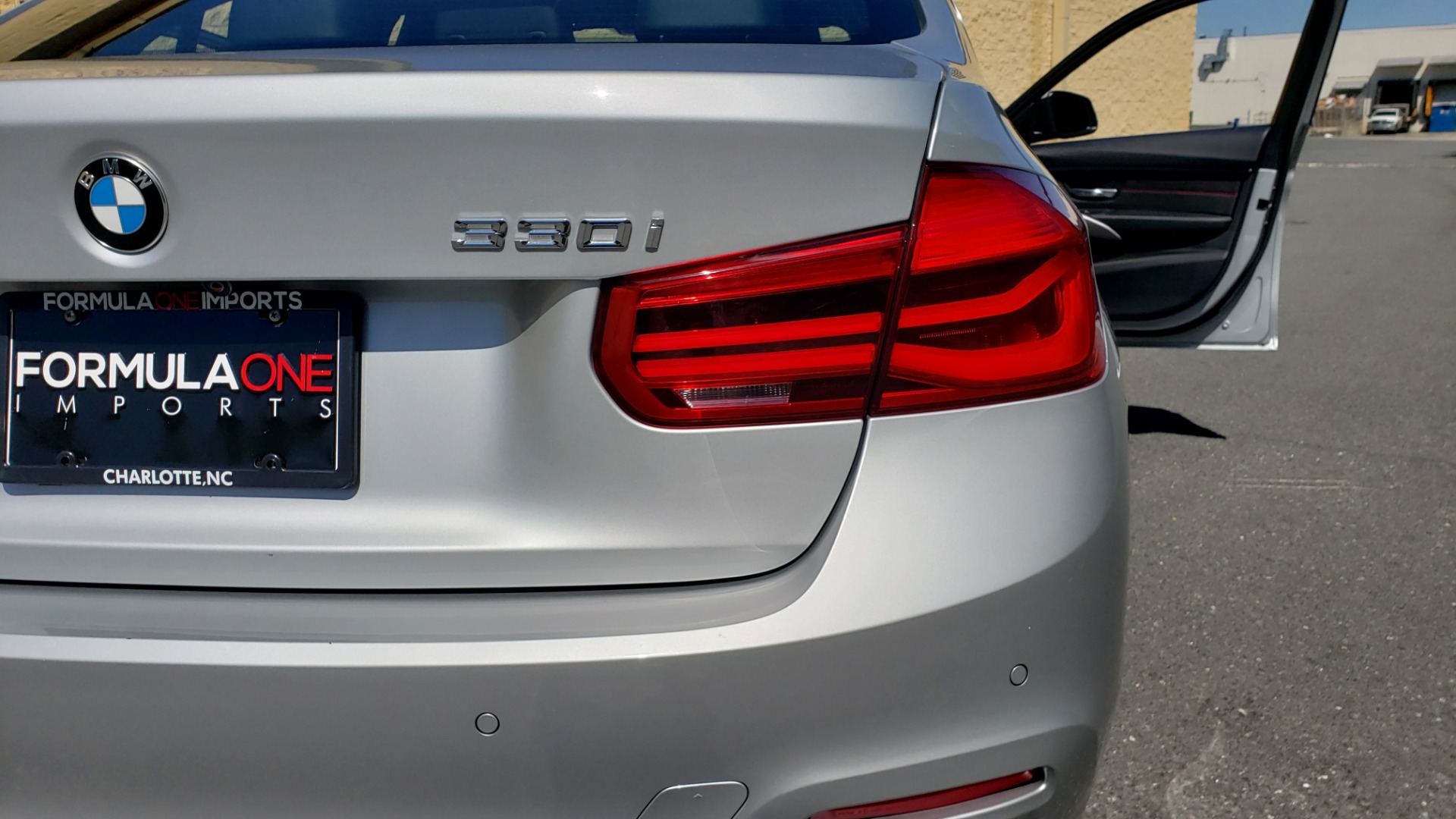 Used 2017 BMW 3 SERIES 330I SPORT SEDAN / DRVR ASST PKG / SUNROOF / REARVIEW for sale Sold at Formula Imports in Charlotte NC 28227 26