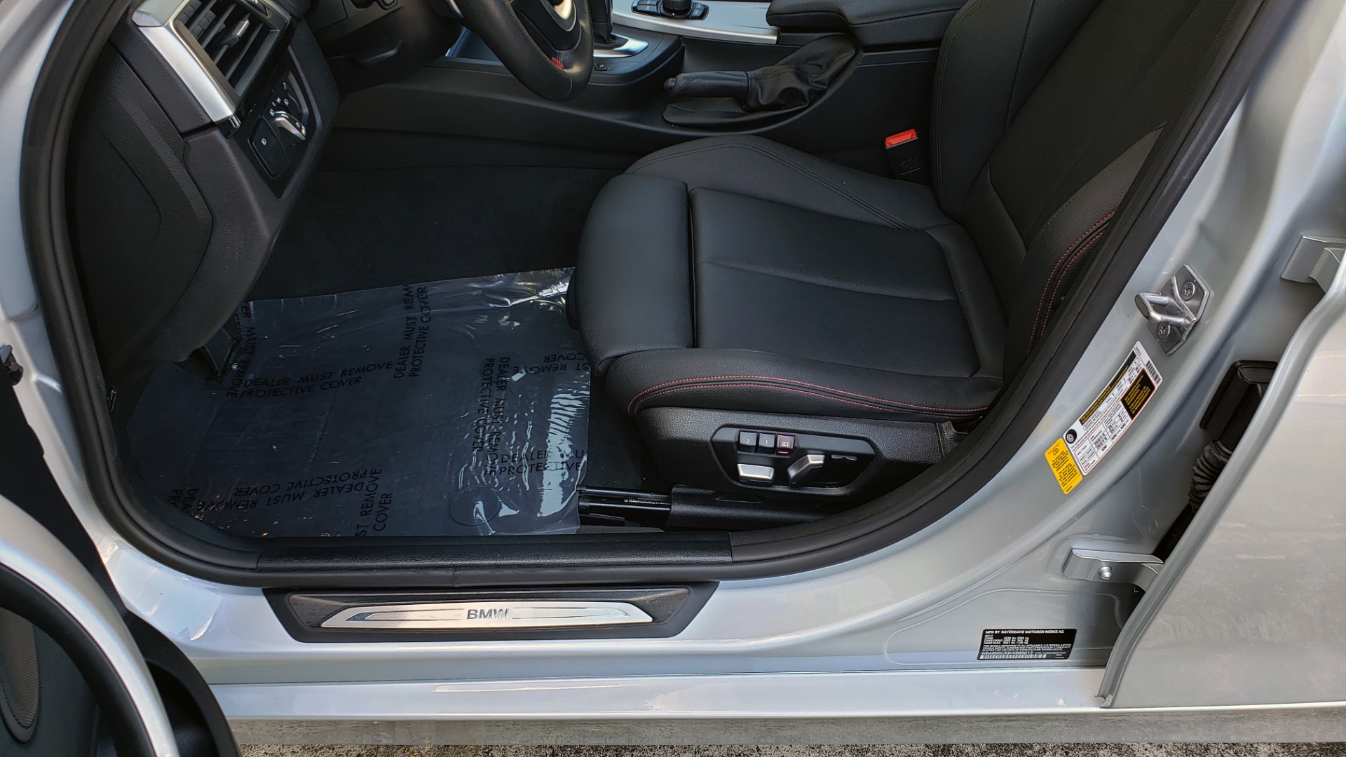 Used 2017 BMW 3 SERIES 330I SPORT SEDAN / DRVR ASST PKG / SUNROOF / REARVIEW for sale Sold at Formula Imports in Charlotte NC 28227 34