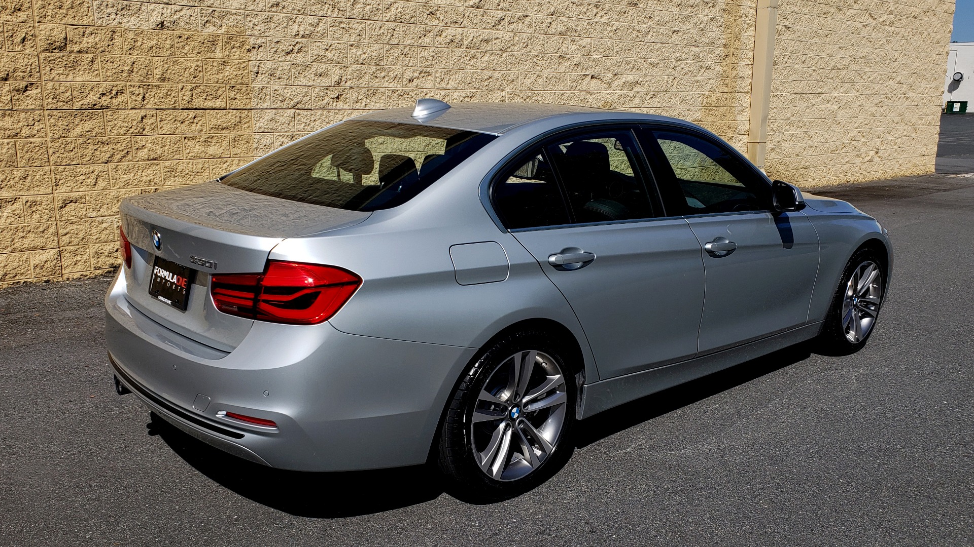 Used 2017 BMW 3 SERIES 330I SPORT SEDAN / DRVR ASST PKG / SUNROOF / REARVIEW for sale Sold at Formula Imports in Charlotte NC 28227 6