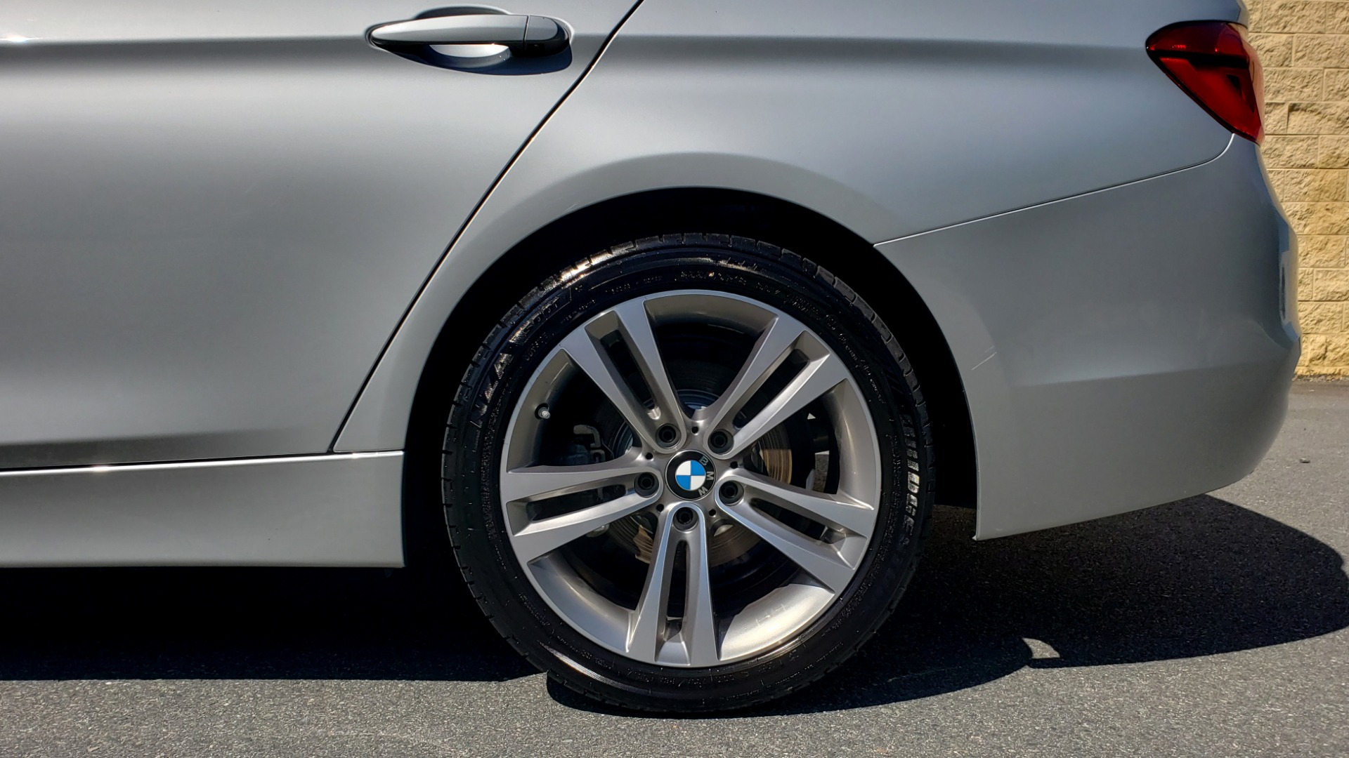 Used 2017 BMW 3 SERIES 330I SPORT SEDAN / DRVR ASST PKG / SUNROOF / REARVIEW for sale Sold at Formula Imports in Charlotte NC 28227 77