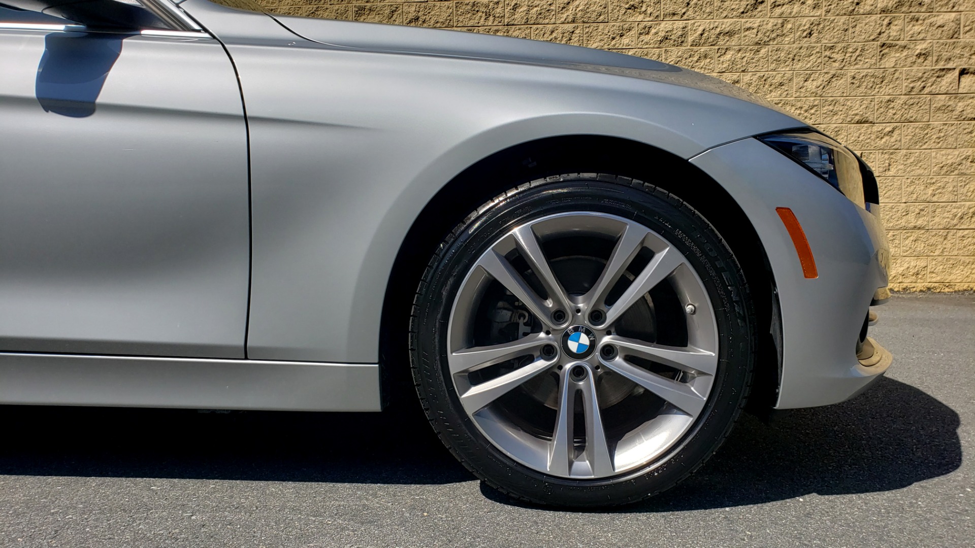 Used 2017 BMW 3 SERIES 330I SPORT SEDAN / DRVR ASST PKG / SUNROOF / REARVIEW for sale Sold at Formula Imports in Charlotte NC 28227 79