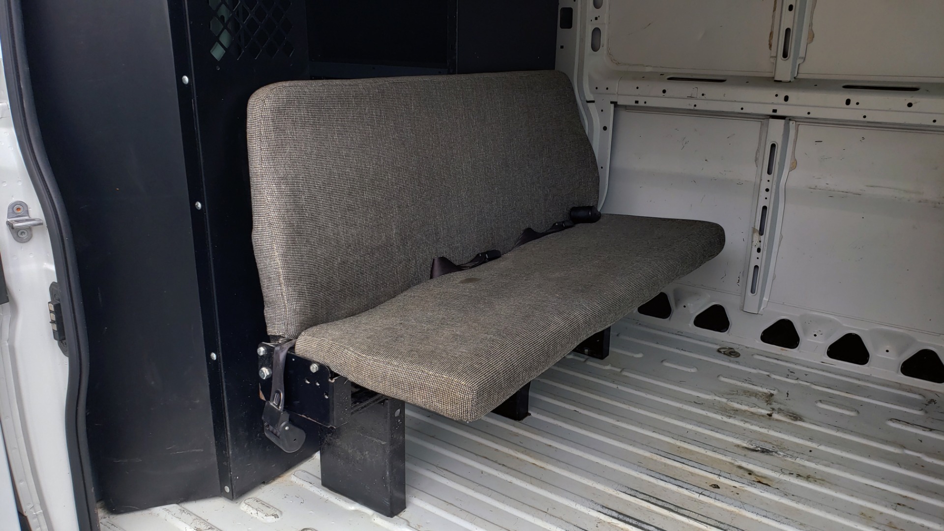 Used 2016 Ram PROMASTER CARGO VAN 136 WB / 3.6L V6 / AUTO / ROOF-RACK / REARVIEW / SEATS 5 for sale Sold at Formula Imports in Charlotte NC 28227 13