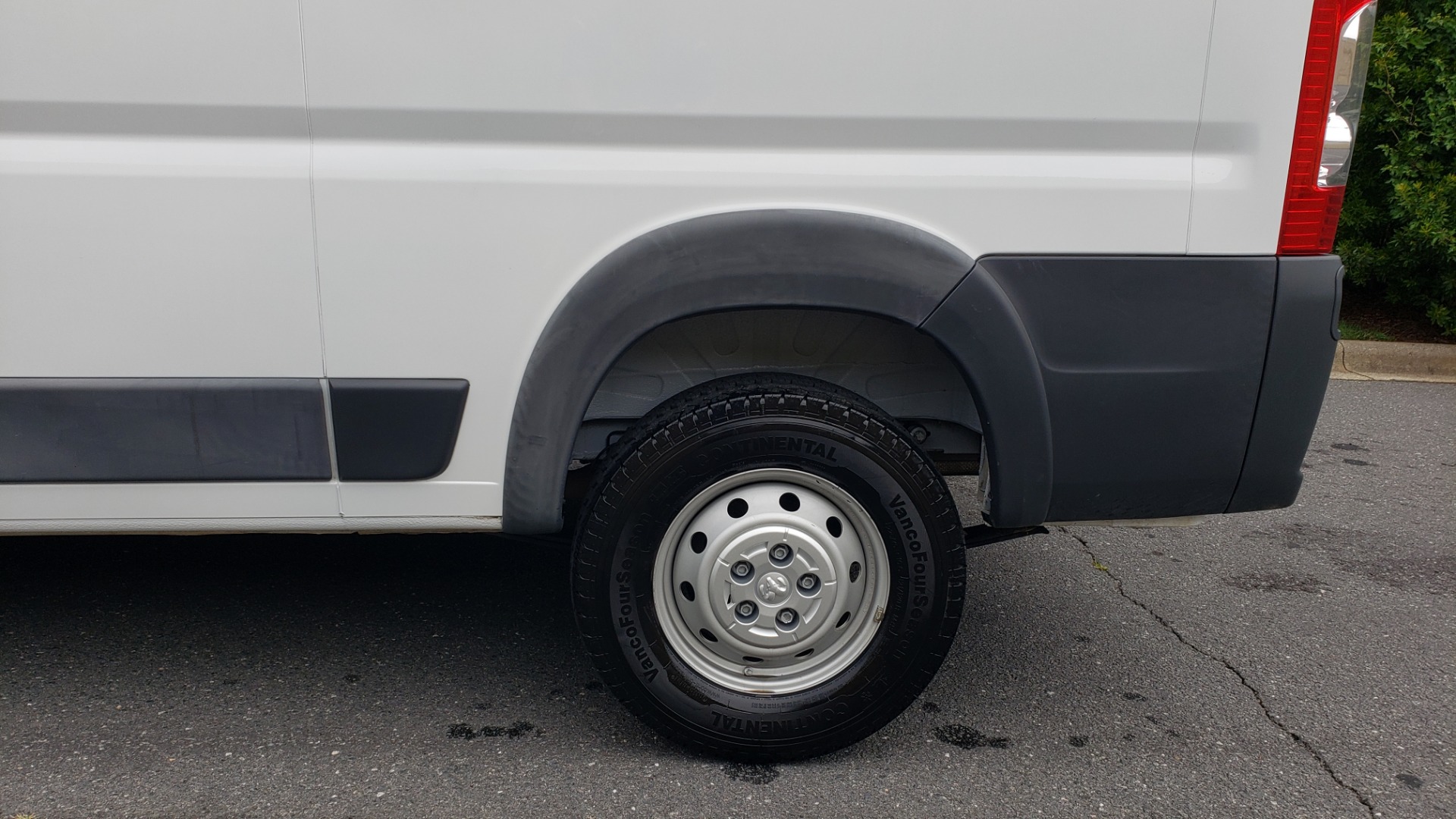 Used 2016 Ram PROMASTER CARGO VAN 136 WB / 3.6L V6 / AUTO / ROOF-RACK / REARVIEW / SEATS 5 for sale Sold at Formula Imports in Charlotte NC 28227 59
