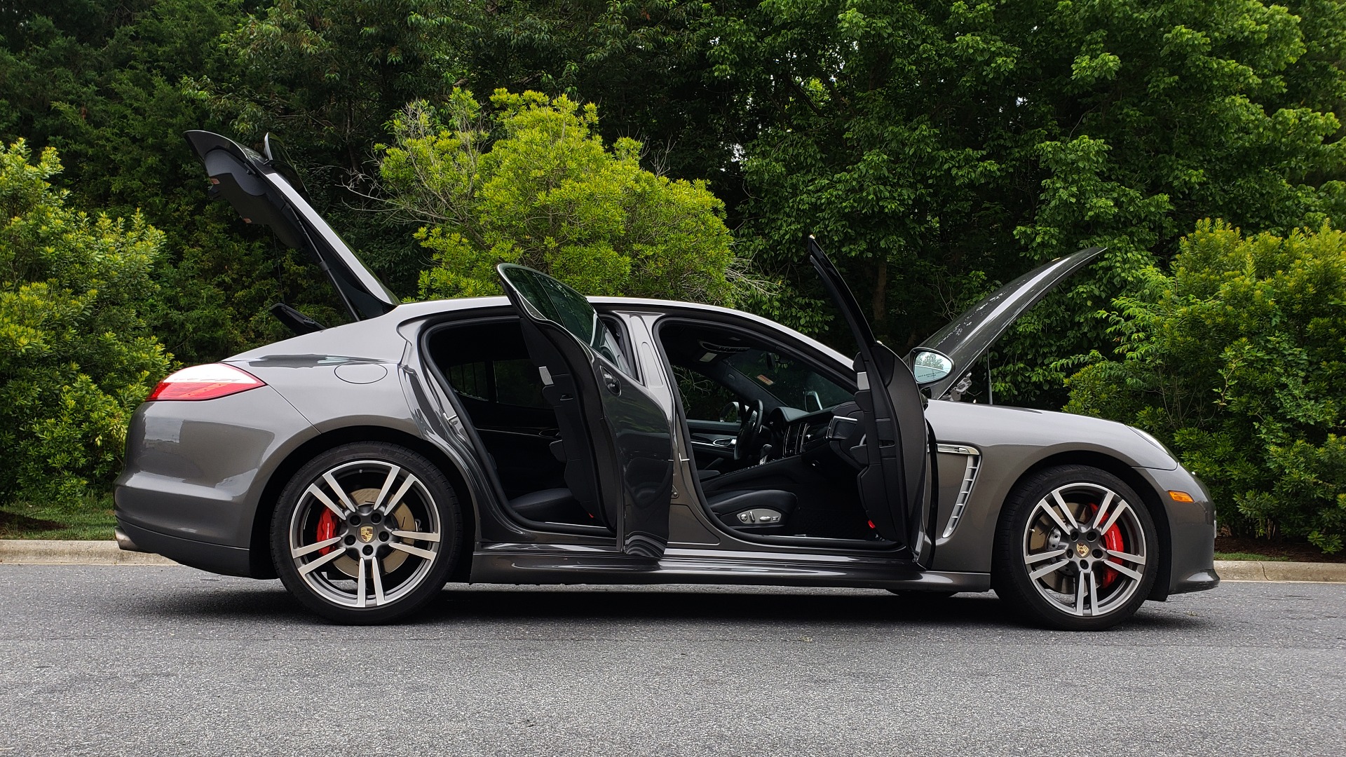 Used 2013 Porsche PANAMERA TURBO 4.8L V8 / AWD / NAV / SUNROOF / LCA / PARK ASST / BURMESTER for sale Sold at Formula Imports in Charlotte NC 28227 10