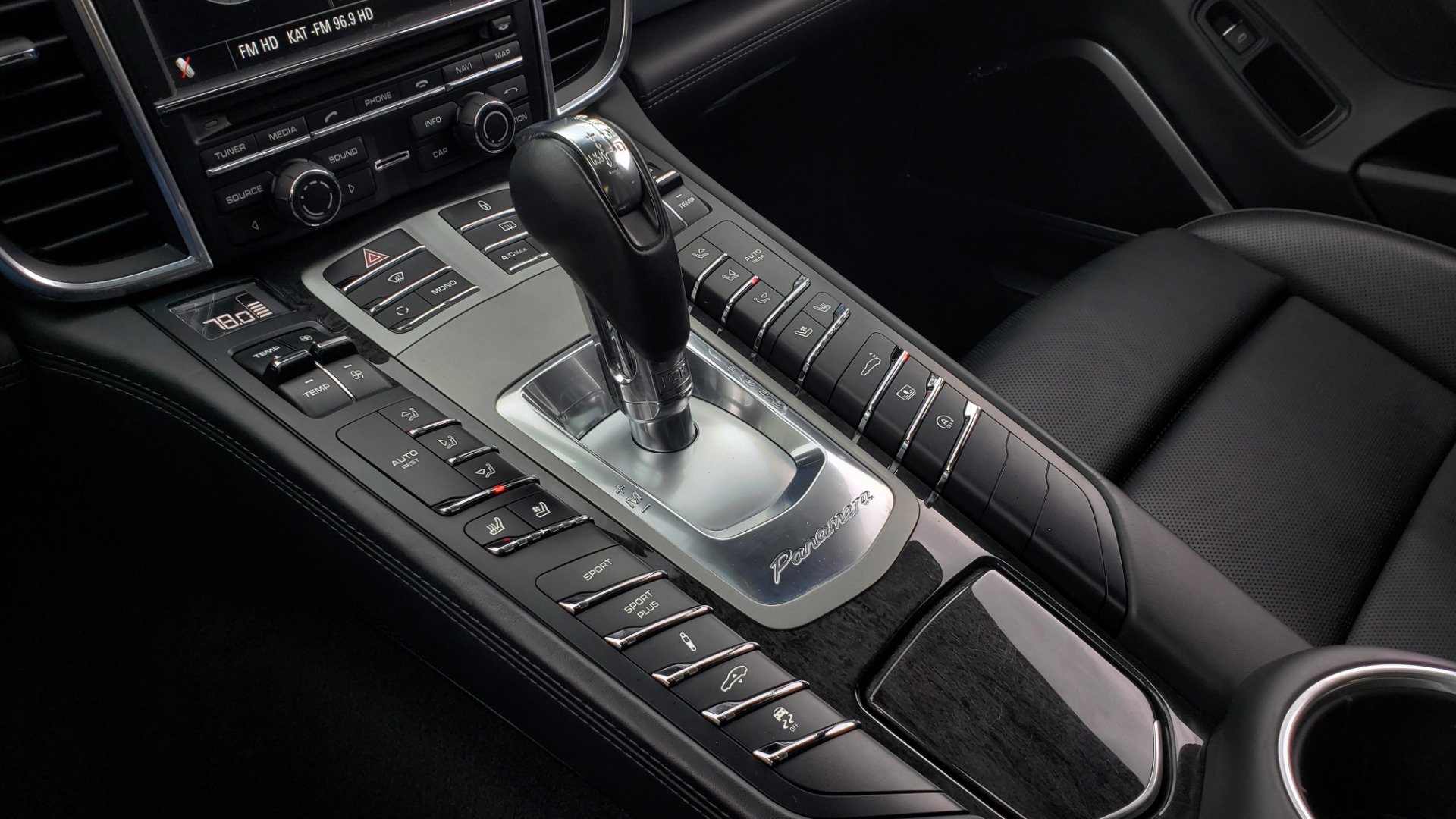 Used 2013 Porsche PANAMERA TURBO 4.8L V8 / AWD / NAV / SUNROOF / LCA / PARK ASST / BURMESTER for sale Sold at Formula Imports in Charlotte NC 28227 49