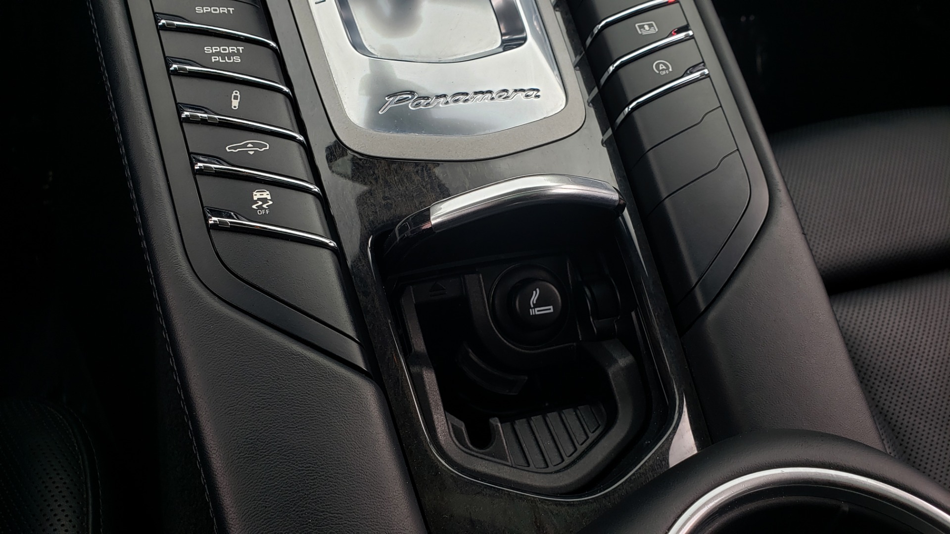 Used 2013 Porsche PANAMERA TURBO 4.8L V8 / AWD / NAV / SUNROOF / LCA / PARK ASST / BURMESTER for sale Sold at Formula Imports in Charlotte NC 28227 57