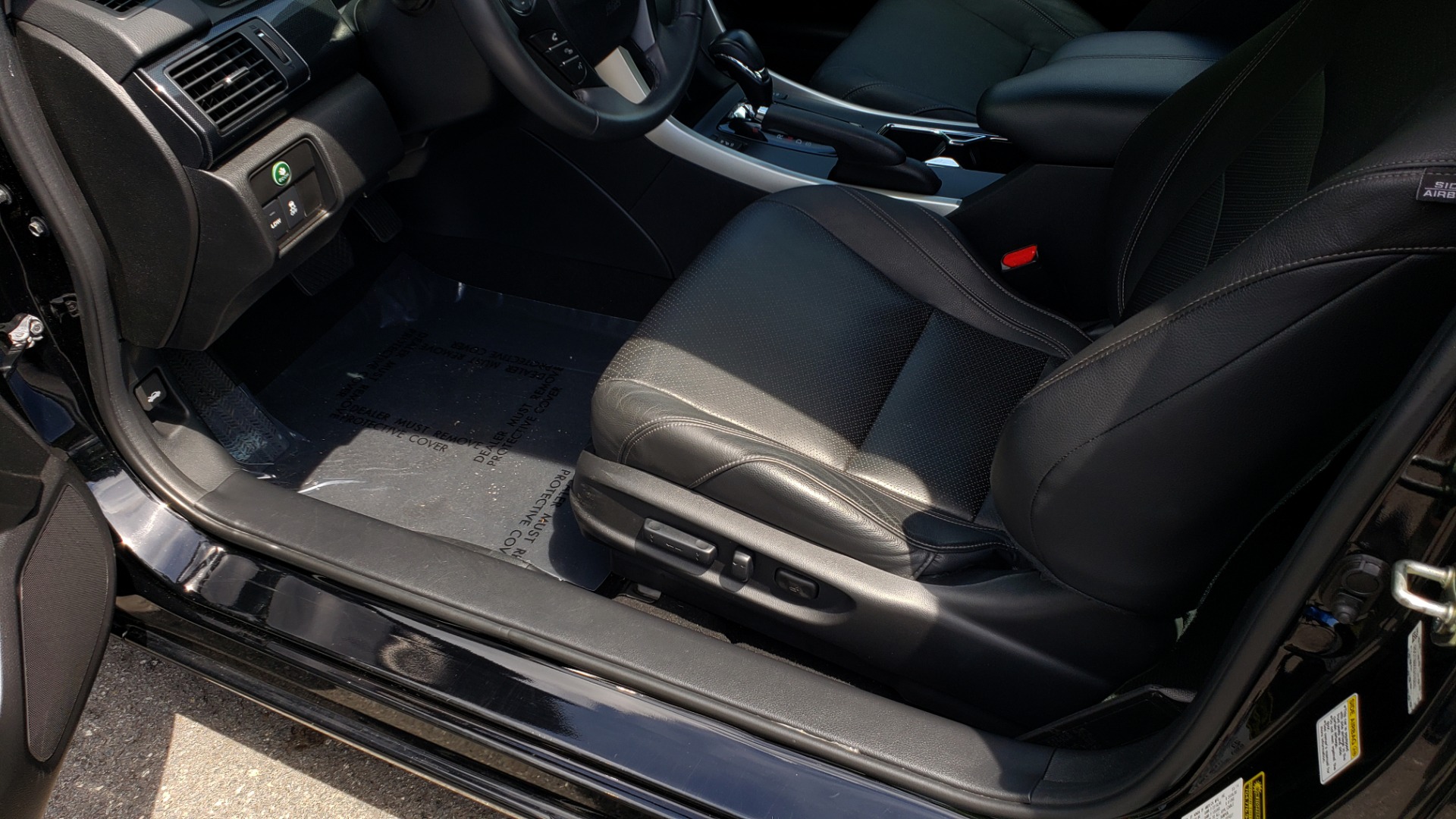Used 2014 Honda ACCORD COUPE EX-L / 4-CYL / AUTO / SUNROOF / LEATHER / HEATED SEATS for sale Sold at Formula Imports in Charlotte NC 28227 33