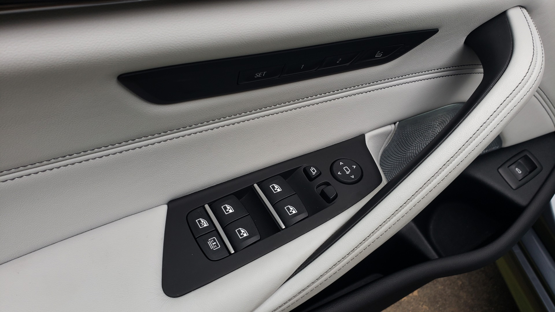 Used 2019 BMW M5 EXEC PKG / DRVR ASST PLUS / B&W SOUND / NAV / REARVIEW for sale Sold at Formula Imports in Charlotte NC 28227 37