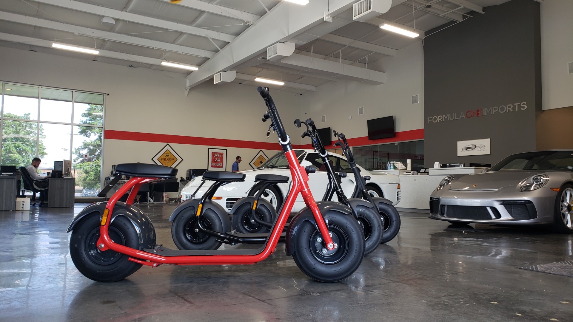 Used 2018 Scrooser ELECTRIC SCOOTER SELF BALANCED / 15.5 MPH / 34MI RANGE - CHOOSE YOUR COLOR for sale Sold at Formula Imports in Charlotte NC 28227 4
