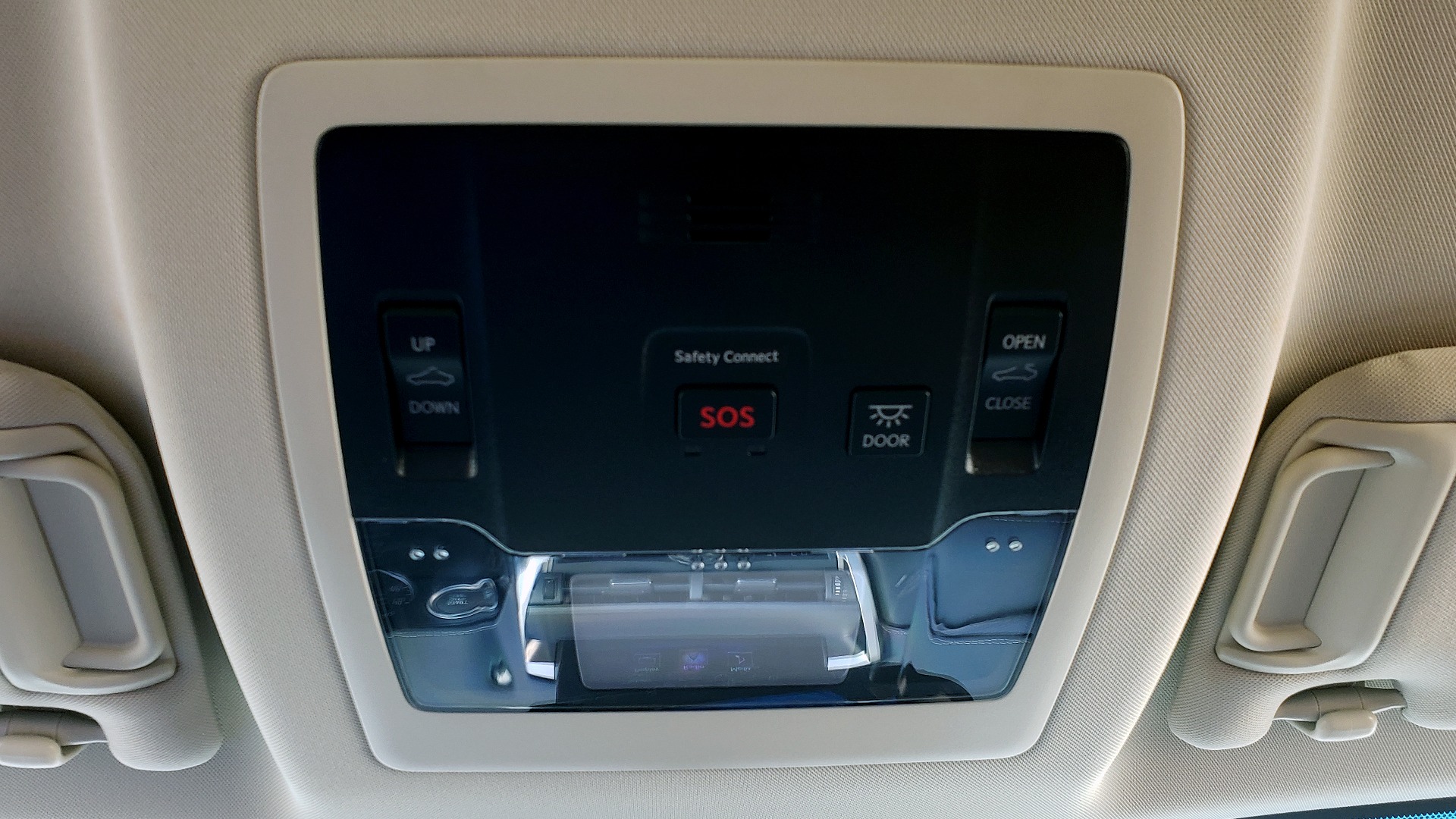 Used 2016 Lexus NX 200T FWD / PREMIUM PKG / SUNROOF / BSM / REARVIEW for sale Sold at Formula Imports in Charlotte NC 28227 54