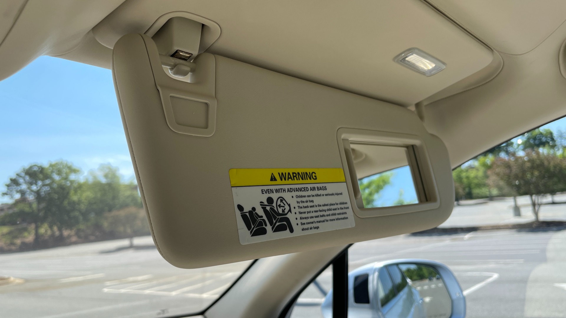 Used 2017 Bentley BENTAYGA W12 / NAV / SUNROOF / TOURING / ENTERTAINMENT / REARVIEW for sale Sold at Formula Imports in Charlotte NC 28227 44