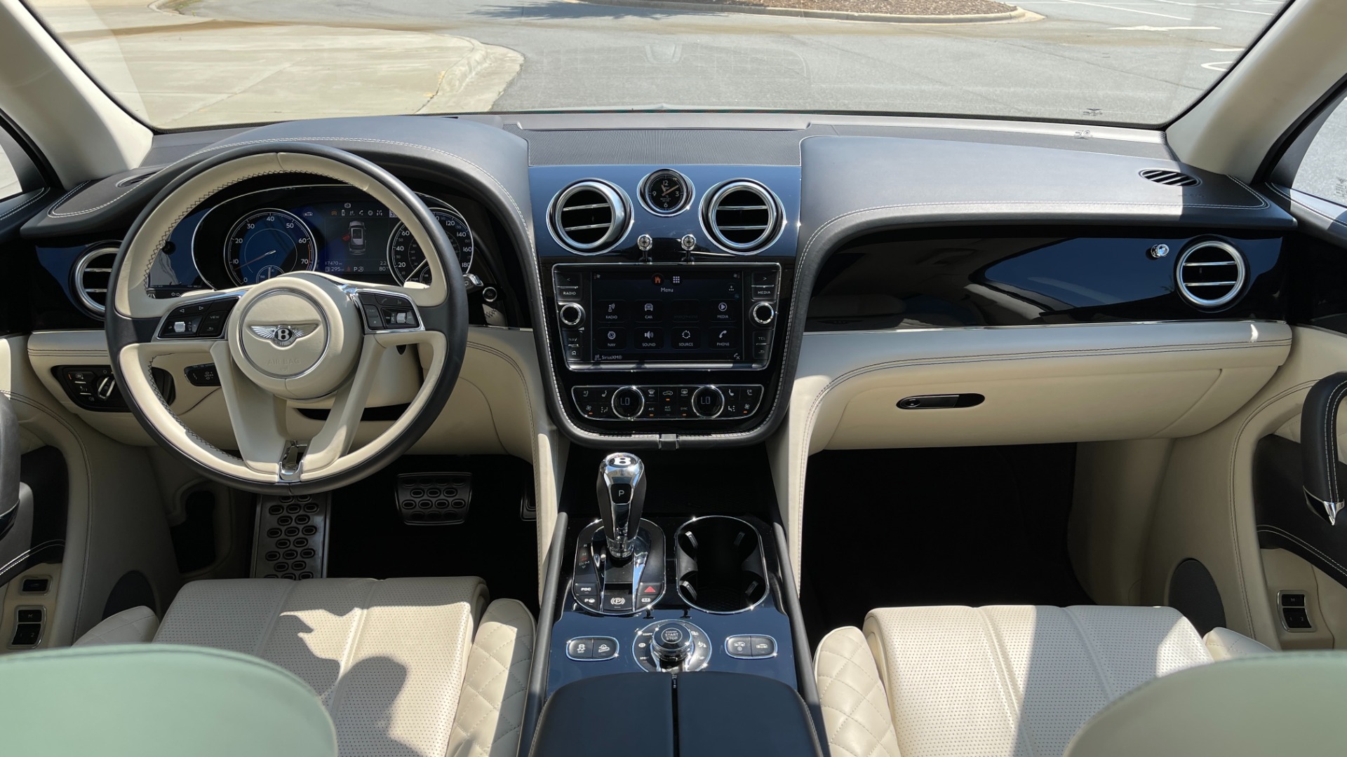 Used 2017 Bentley BENTAYGA W12 / NAV / SUNROOF / TOURING / ENTERTAINMENT / REARVIEW for sale Sold at Formula Imports in Charlotte NC 28227 57
