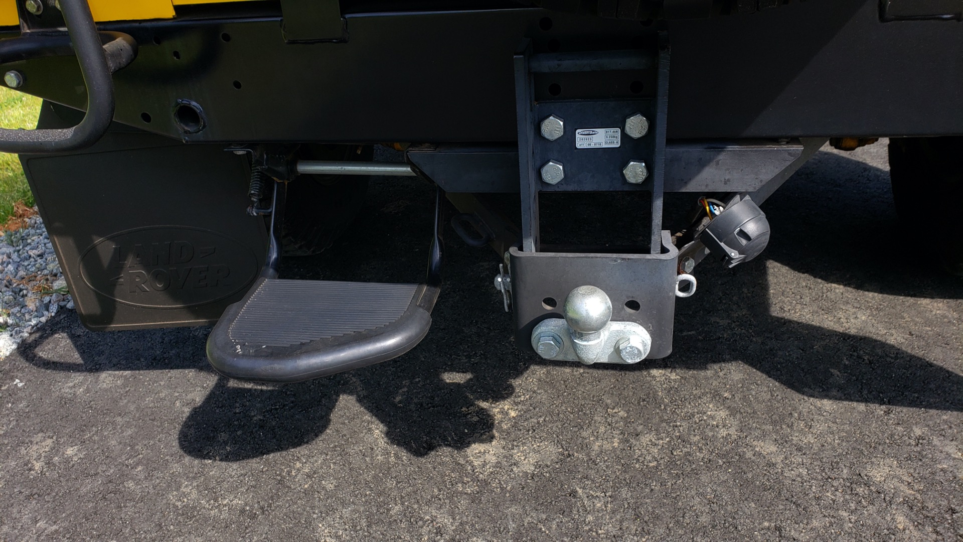 Used 1989 Land Rover Defender 110 4x4 Custom / Fully Restored / Fuel Injected V8 / 5-Spd Man for sale $60,000 at Formula Imports in Charlotte NC 28227 23