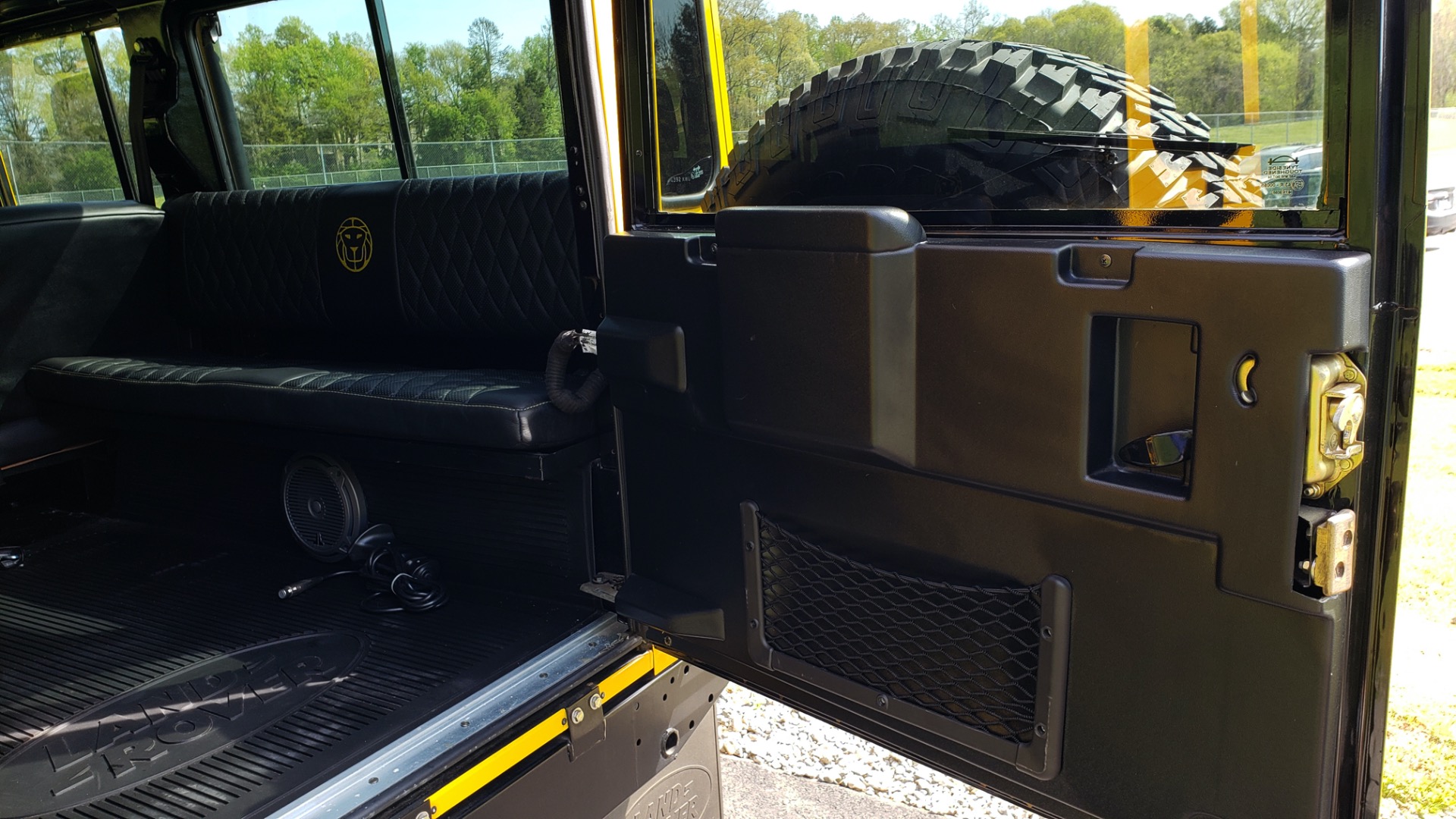 Used 1989 Land Rover Defender 110 4x4 Custom / Fully Restored / Fuel Injected V8 / 5-Spd Man for sale $60,000 at Formula Imports in Charlotte NC 28227 33