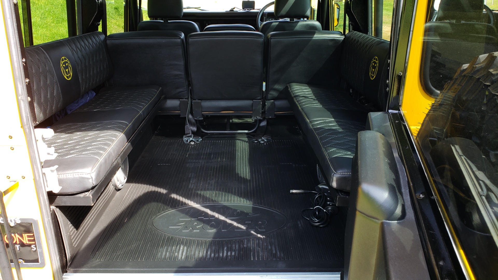 Used 1989 Land Rover Defender 110 4x4 Custom / Fully Restored / Fuel Injected V8 / 5-Spd Man for sale $60,000 at Formula Imports in Charlotte NC 28227 34