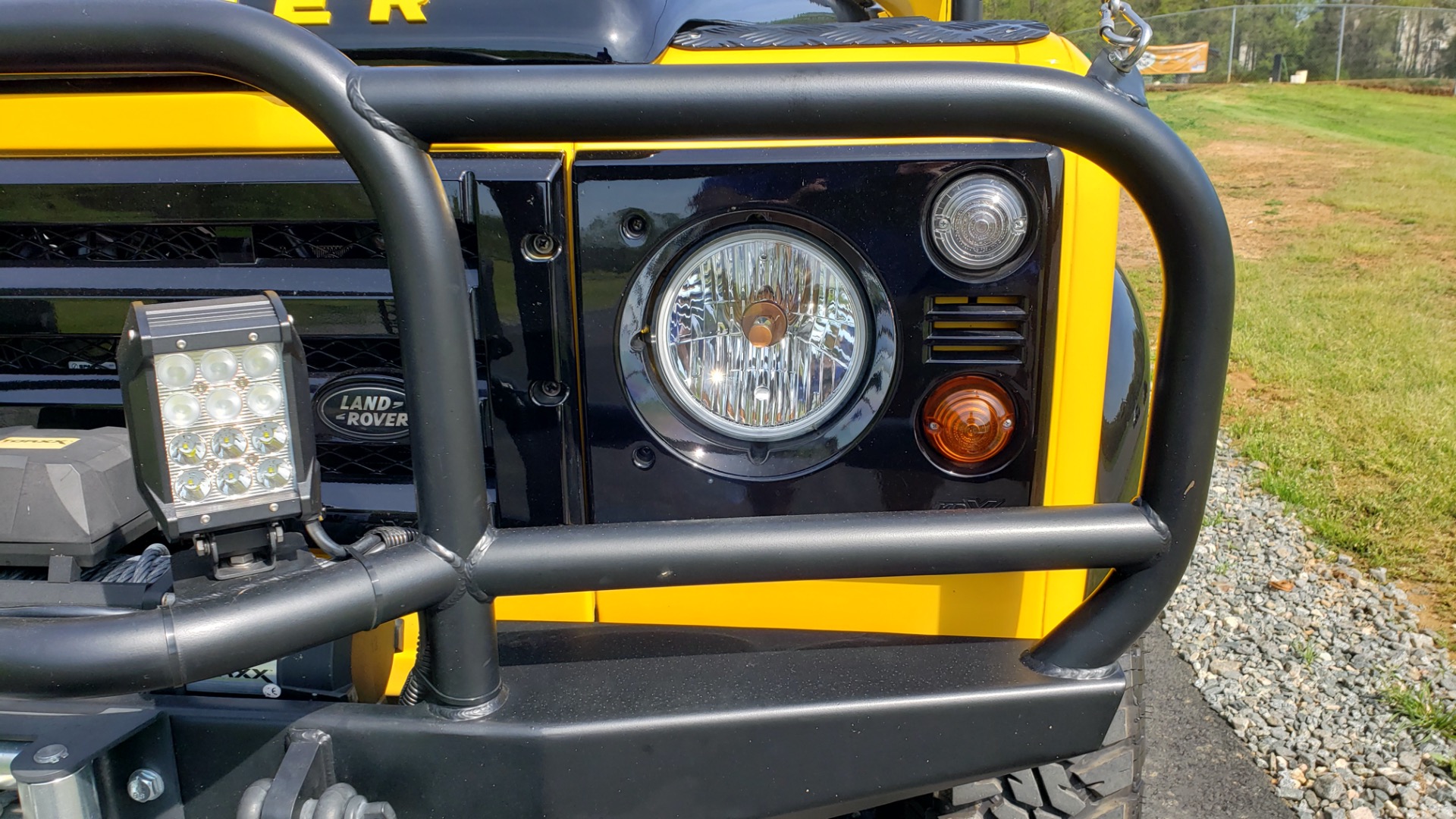 Used 1989 Land Rover DEFENDER 110 4x4 CUSTOM / FULLY RESTORED / FUEL INJECTION V8 / 5-SPD MANUAL for sale Sold at Formula Imports in Charlotte NC 28227 51