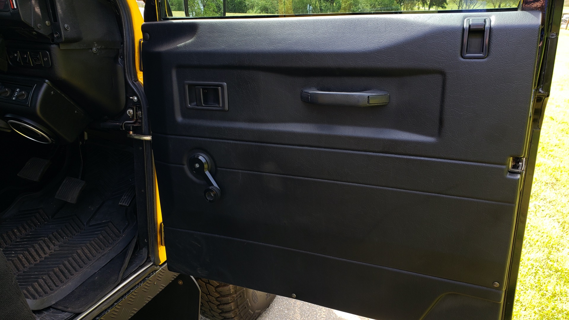 Used 1989 Land Rover DEFENDER 110 4x4 CUSTOM / FULLY RESTORED / FUEL INJECTION V8 / 5-SPD MANUAL for sale Sold at Formula Imports in Charlotte NC 28227 83