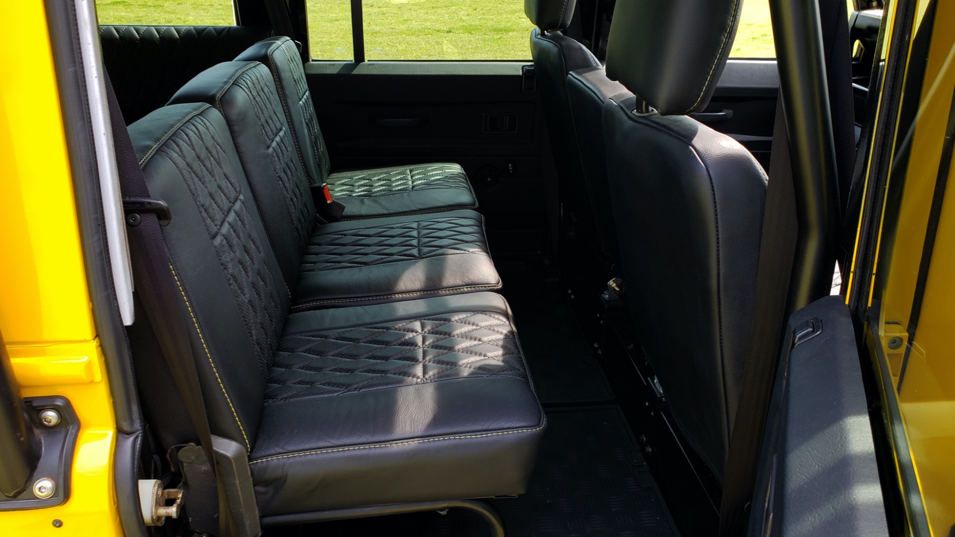 Used 1989 Land Rover DEFENDER 110 4x4 CUSTOM / FULLY RESTORED / FUEL INJECTION V8 / 5-SPD MANUAL for sale Sold at Formula Imports in Charlotte NC 28227 99