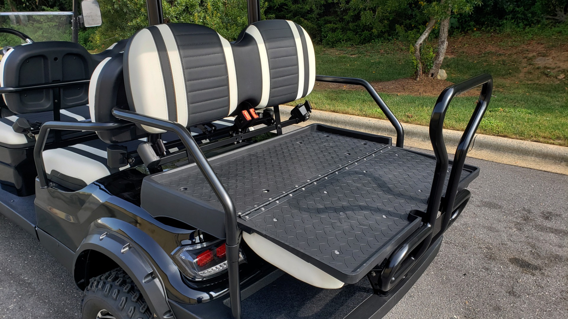 Used 2020 ICON I60L ELECTRIC CAR / 3-ROW / 6-PASSENGER / LIFTED / 28MPH / NEW for sale Sold at Formula Imports in Charlotte NC 28227 8