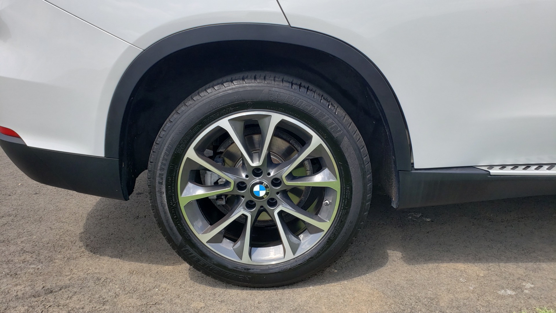 Used 2017 BMW X5 XDRIVE35I / NAV / PANOR-ROOF / HTD STS / REARVIEW for sale Sold at Formula Imports in Charlotte NC 28227 19