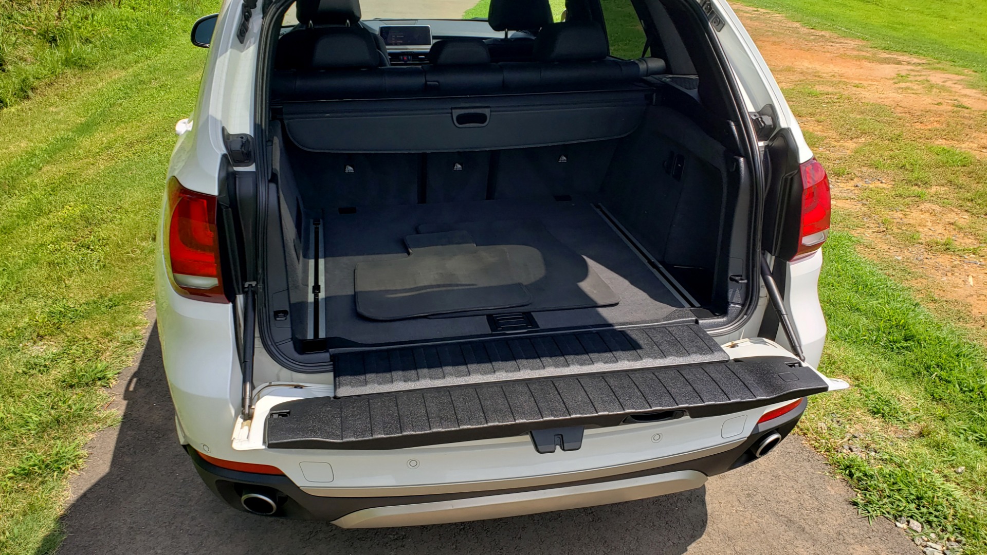 Used 2017 BMW X5 XDRIVE35I / NAV / SUNROOF / RUNNING BOARDS / REARVIEW for sale $33,995 at Formula Imports in Charlotte NC 28227 25