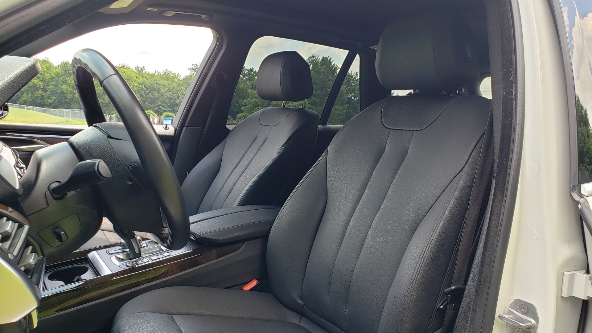 Used 2017 BMW X5 XDRIVE35I / NAV / PANOR-ROOF / HTD STS / REARVIEW for sale Sold at Formula Imports in Charlotte NC 28227 40