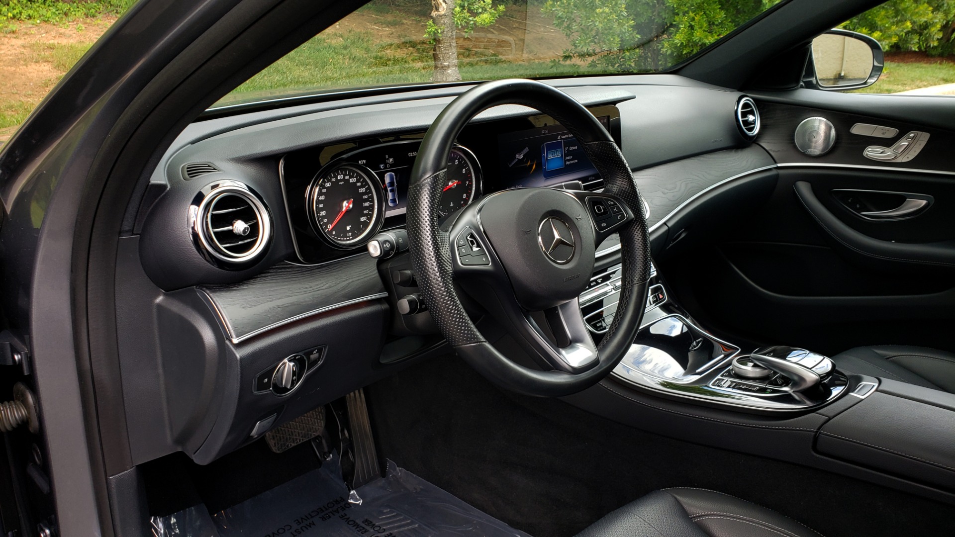 Used 2017 Mercedes-Benz E-CLASS E 300 SPORT 4MATIC / PREM PKG / NAV / SUNROOF / BURMESTER SND / REARVIEW for sale Sold at Formula Imports in Charlotte NC 28227 34