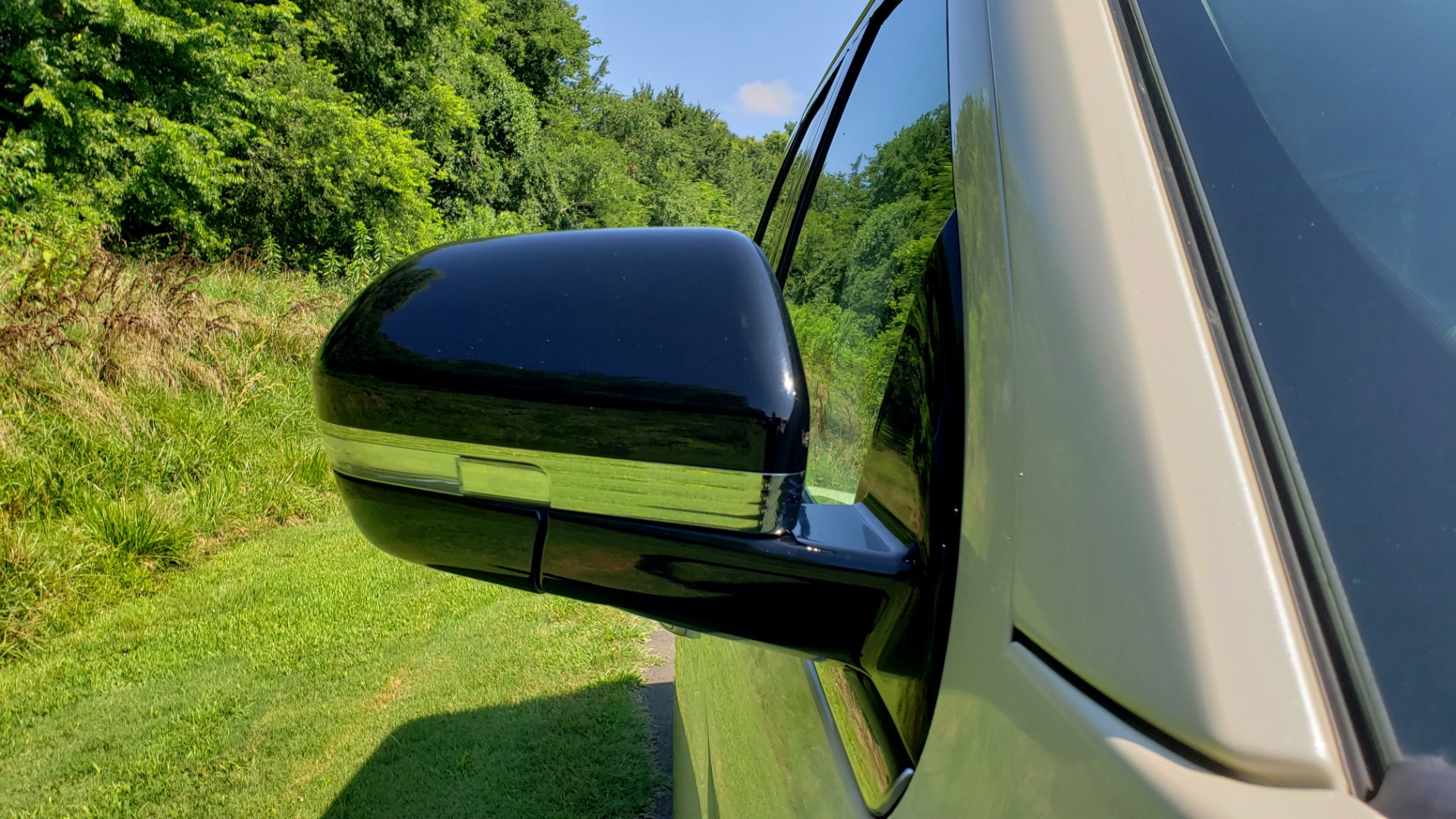 Used 2018 Lincoln NAVIGATOR PREMIERE 4X2 / TWIN-TURBO V6 / NAV / 3-ROW / REARVIEW for sale Sold at Formula Imports in Charlotte NC 28227 14
