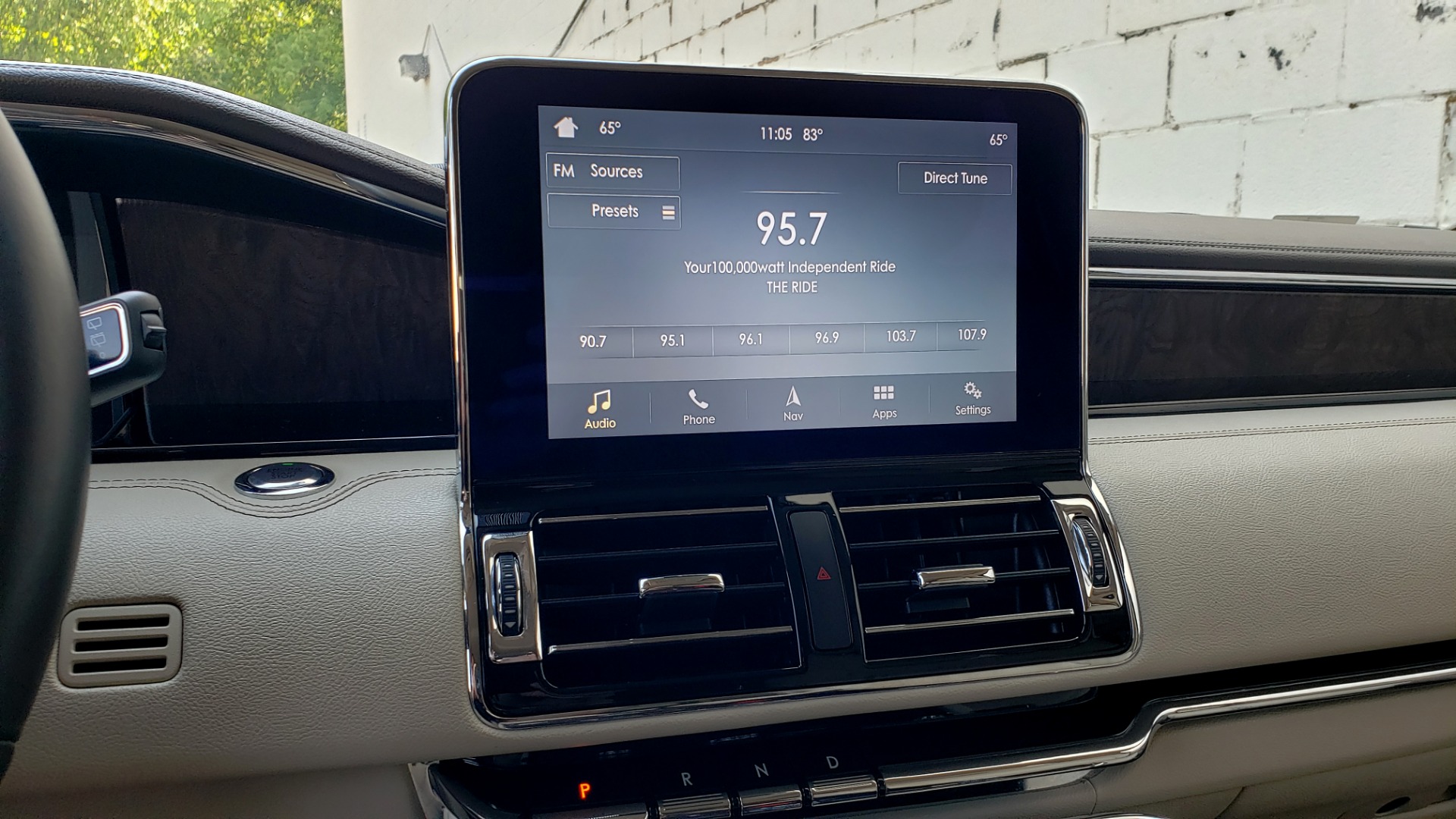 Used 2018 Lincoln NAVIGATOR PREMIERE 4X2 / TWIN-TURBO V6 / NAV / 3-ROW / REARVIEW for sale Sold at Formula Imports in Charlotte NC 28227 50
