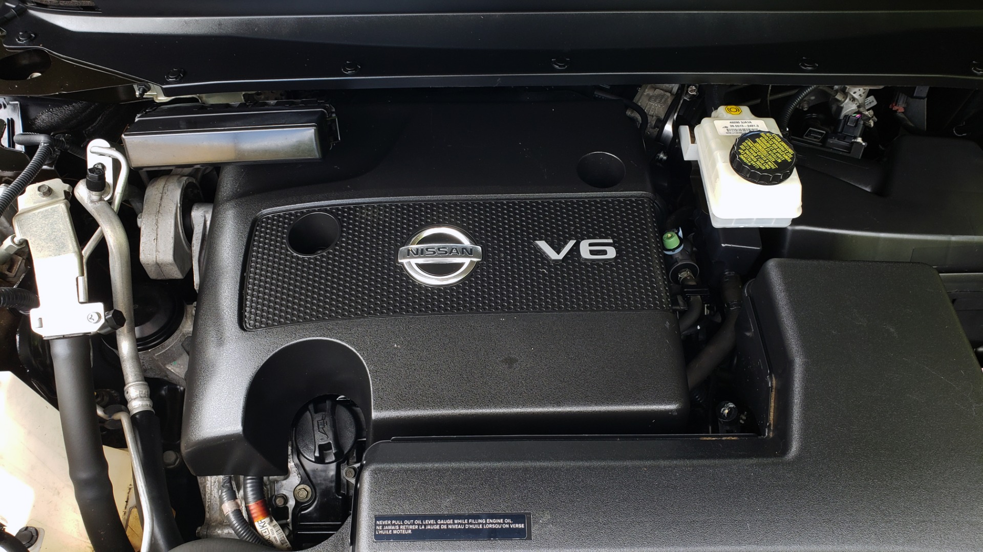 Used 2013 Nissan PATHFINDER SV 3.5L V6 / 3-ROW SEATING / TRAILER HITCH / REARVIEW for sale Sold at Formula Imports in Charlotte NC 28227 11