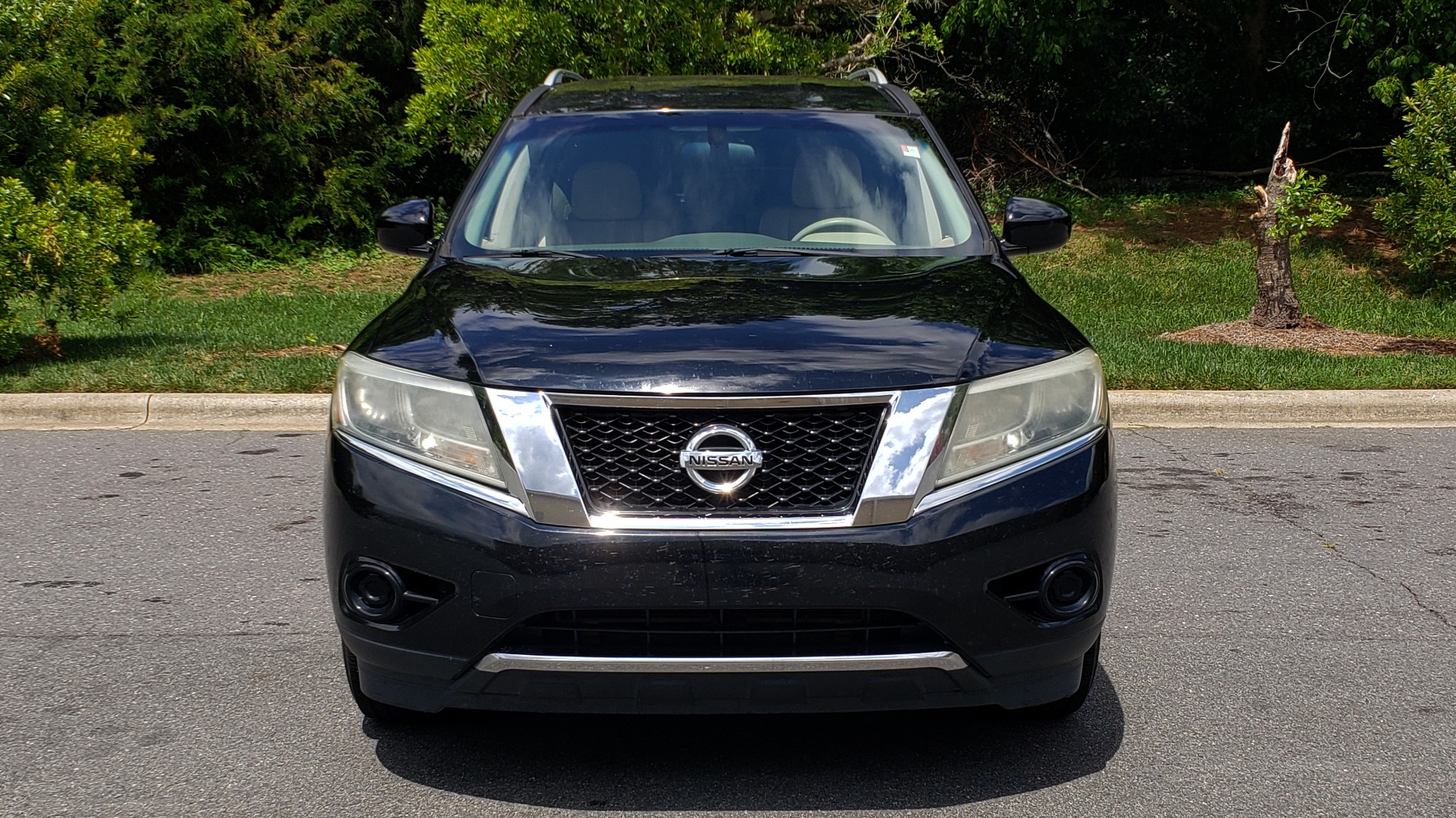 Used 2013 Nissan PATHFINDER SV 3.5L V6 / 3-ROW SEATING / TRAILER HITCH / REARVIEW for sale Sold at Formula Imports in Charlotte NC 28227 18