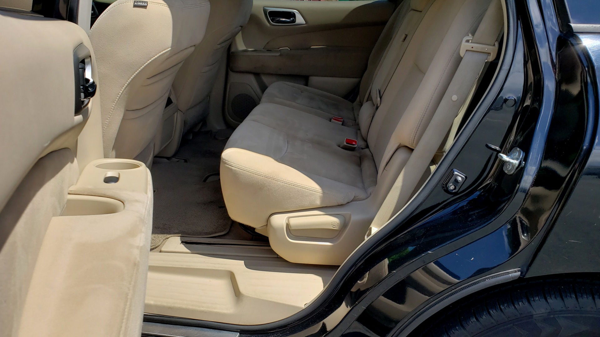 Used 2013 Nissan PATHFINDER SV 3.5L V6 / 3-ROW SEATING / TRAILER HITCH / REARVIEW for sale Sold at Formula Imports in Charlotte NC 28227 50