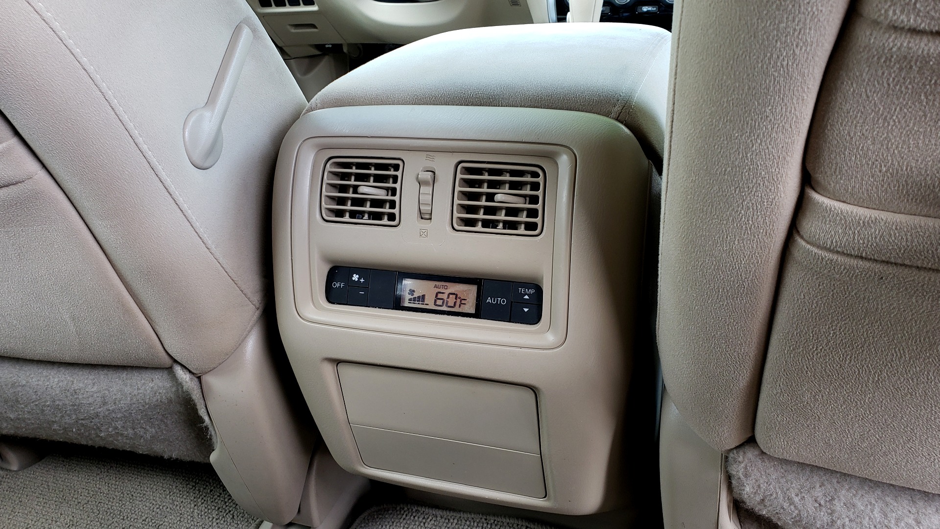 Used 2013 Nissan PATHFINDER SV 3.5L V6 / 3-ROW SEATING / TRAILER HITCH / REARVIEW for sale Sold at Formula Imports in Charlotte NC 28227 68