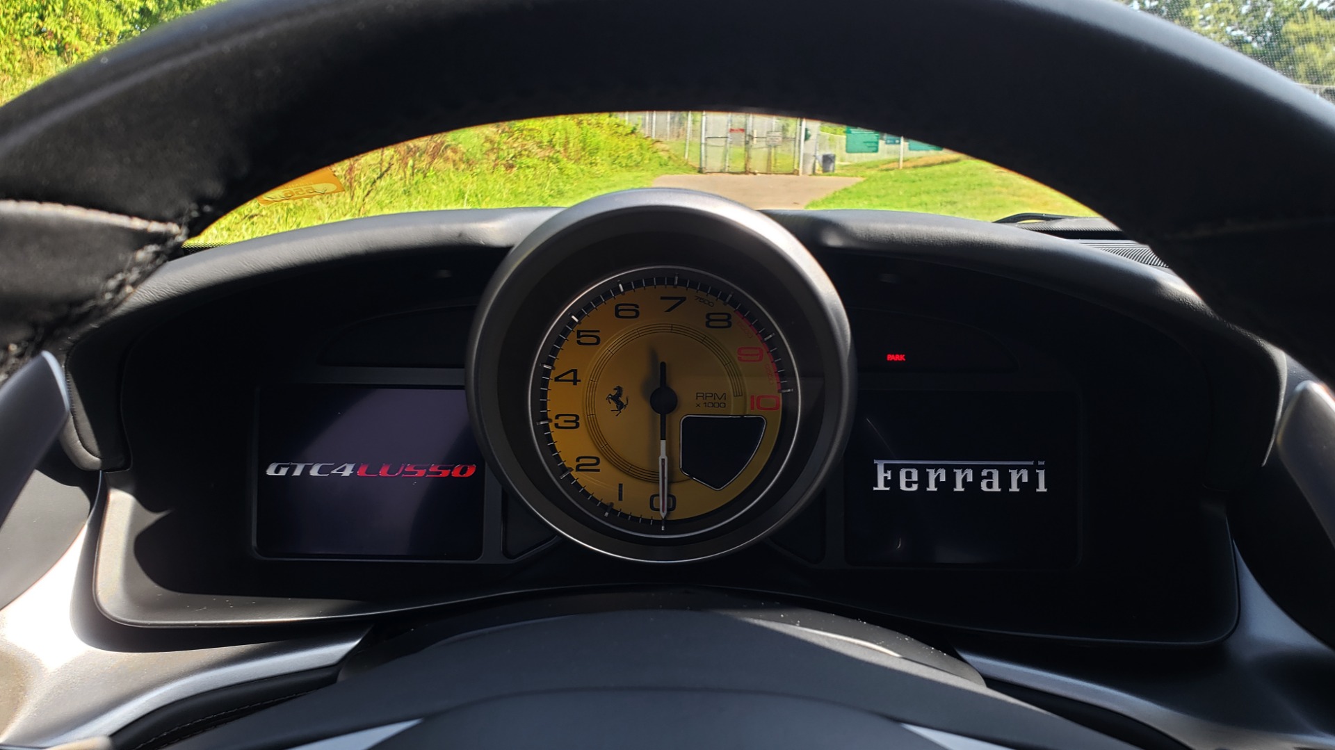 Used 2017 Ferrari GTC4 LUSSO AWD / PANO-ROOF / APPLE CAR PLAY / SUSP LIFT / JBL SOUND for sale $191,999 at Formula Imports in Charlotte NC 28227 43