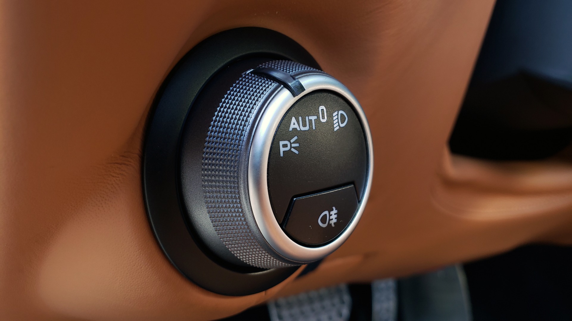 Used 2017 Ferrari GTC4 LUSSO AWD / PANO-ROOF / APPLE CAR PLAY / SUSP LIFT / JBL SOUND for sale $191,999 at Formula Imports in Charlotte NC 28227 59