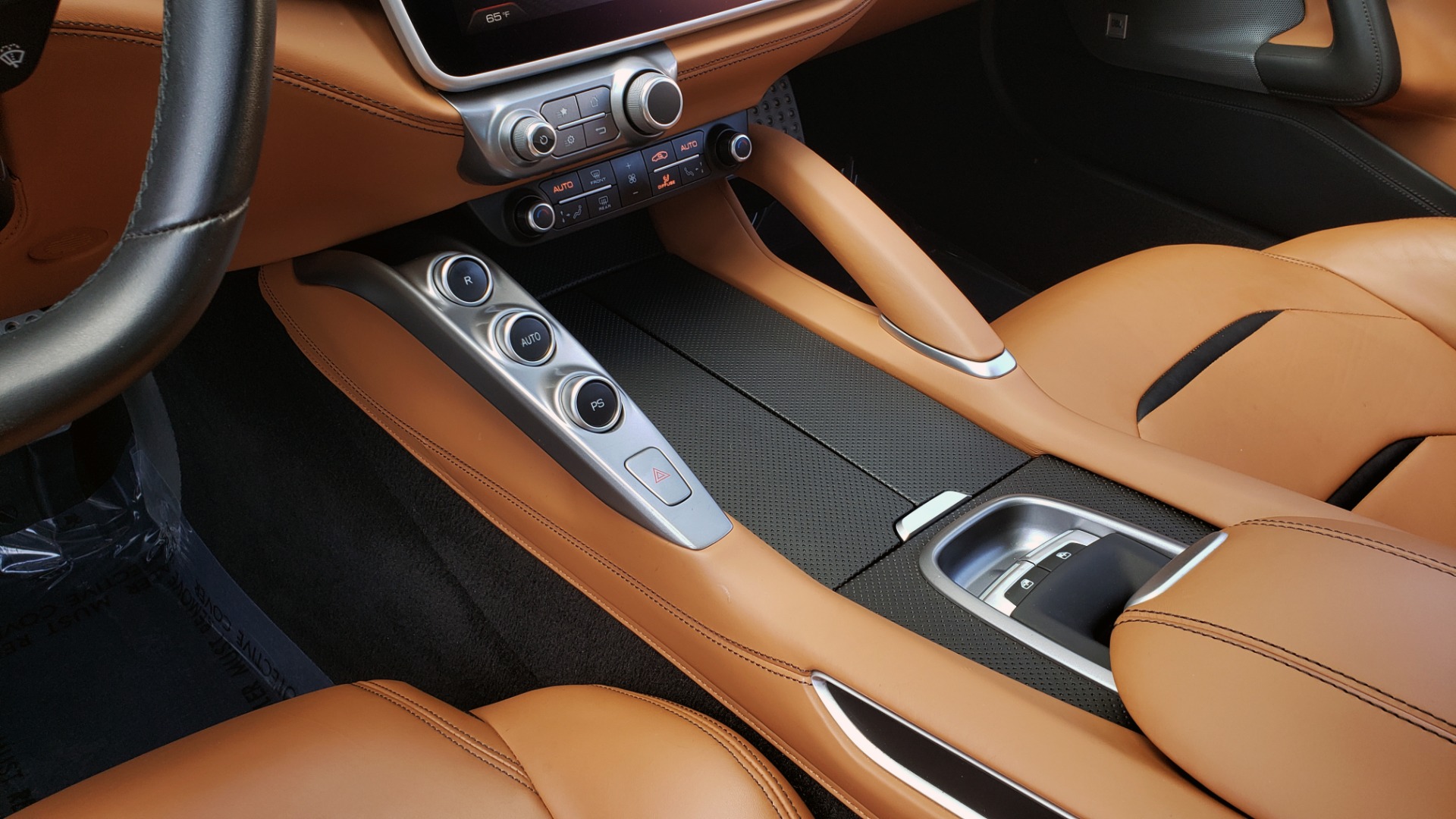 Used 2017 Ferrari GTC4 LUSSO AWD / PANO-ROOF / APPLE CAR PLAY / SUSP LIFT / JBL SOUND for sale $191,999 at Formula Imports in Charlotte NC 28227 61