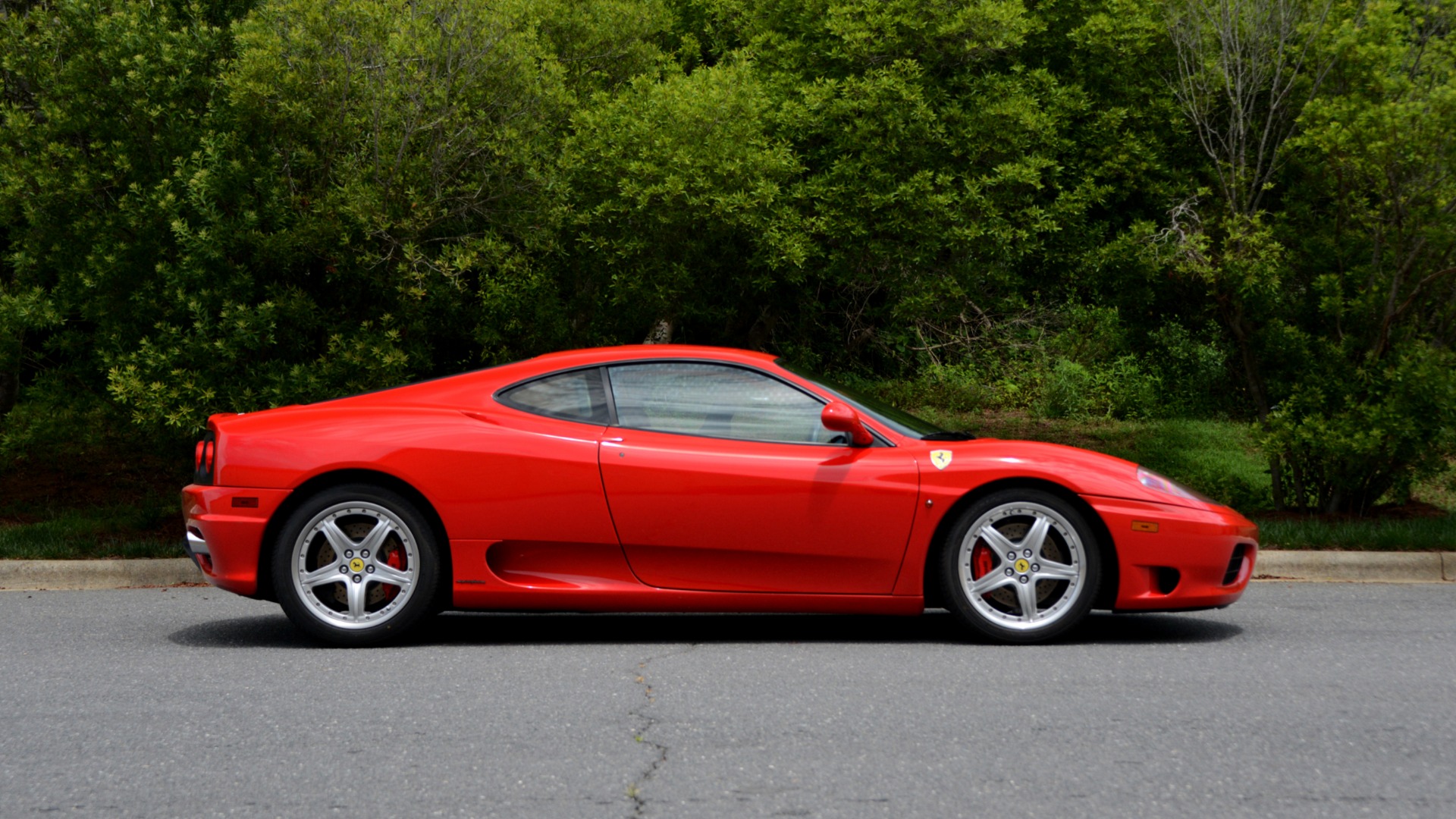Used 2004 Ferrari 360 MODENA COUPE / GATED 6-SPD MANUAL / SUNROOF / LOW MILES for sale Sold at Formula Imports in Charlotte NC 28227 5