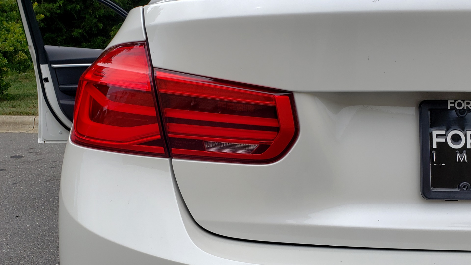 Used 2017 BMW 3 SERIES 330I SPORT / DRIVER ASST / SUNROOF / REARVIEW for sale Sold at Formula Imports in Charlotte NC 28227 26