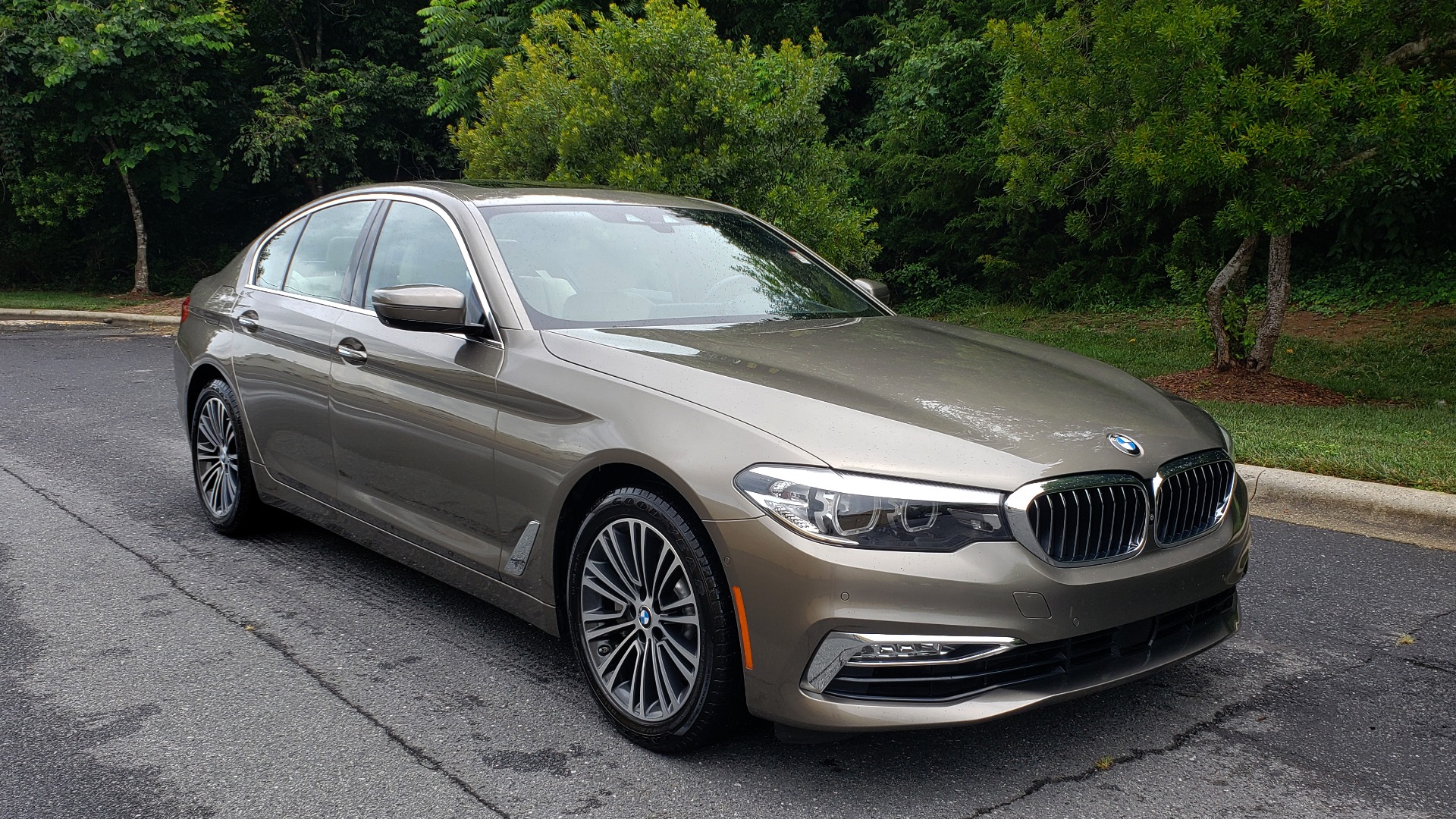 Used 2017 BMW 5 SERIES 530I PREMIUM / NAV / SUNROOF / DRVR ASST PLUS II / LUXURY for sale Sold at Formula Imports in Charlotte NC 28227 11