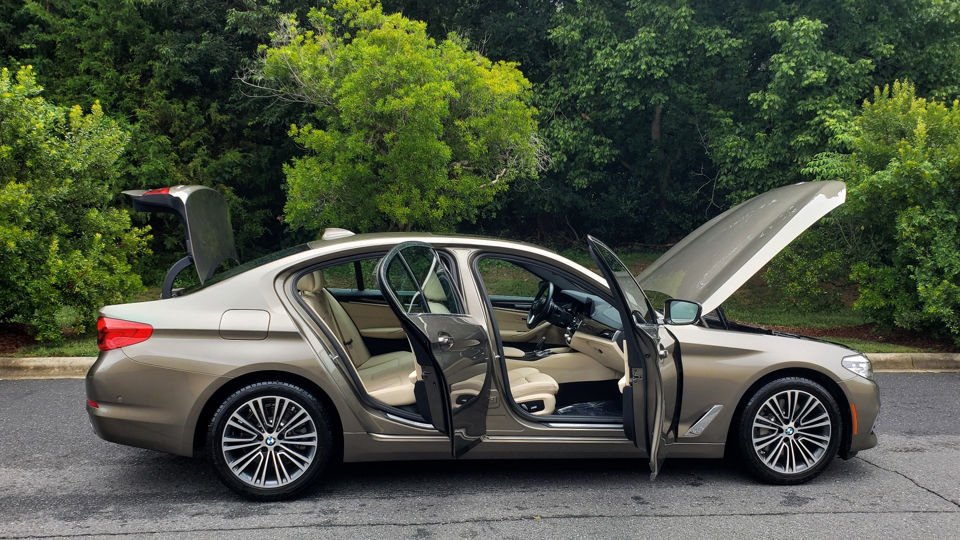 Used 2017 BMW 5 SERIES 530I PREMIUM / NAV / SUNROOF / DRVR ASST PLUS II / LUXURY for sale Sold at Formula Imports in Charlotte NC 28227 14