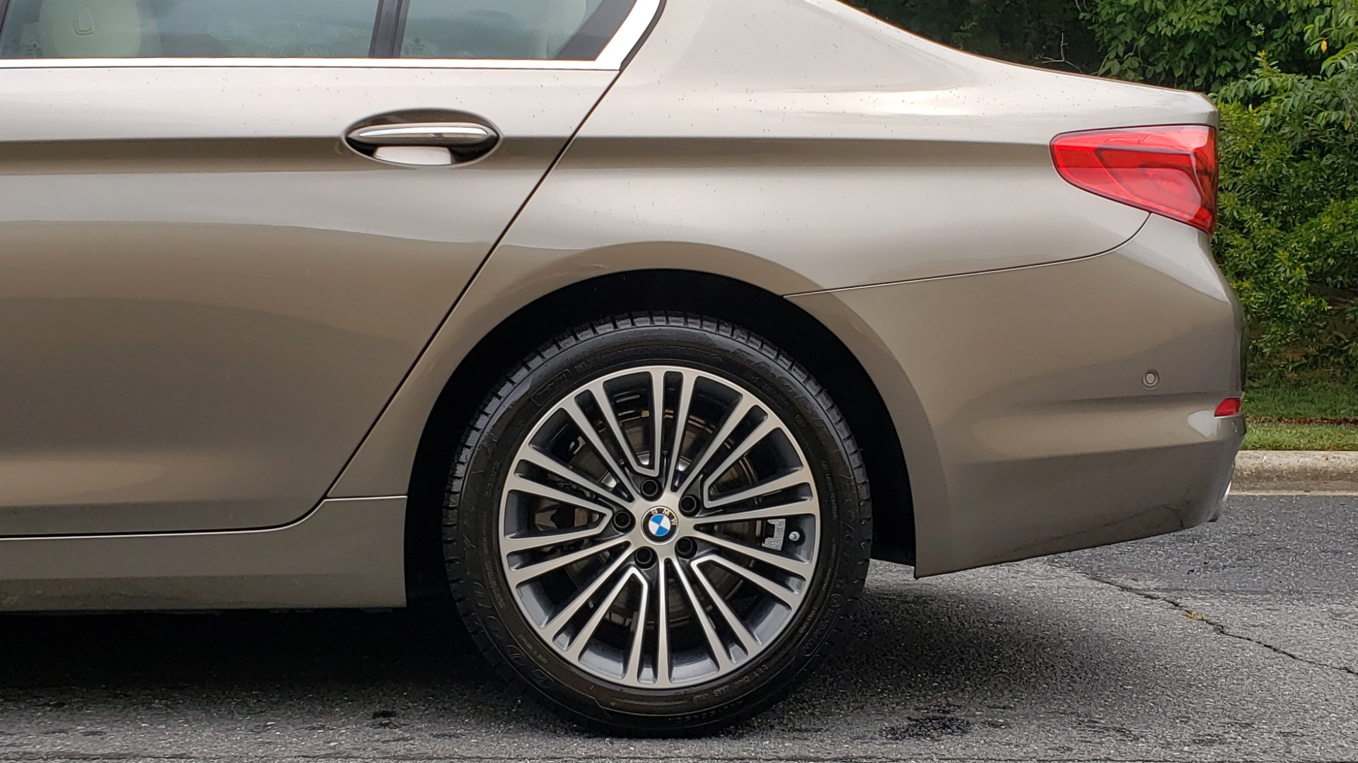 Used 2017 BMW 5 SERIES 530I PREMIUM / NAV / SUNROOF / DRVR ASST PLUS II / LUXURY for sale Sold at Formula Imports in Charlotte NC 28227 7