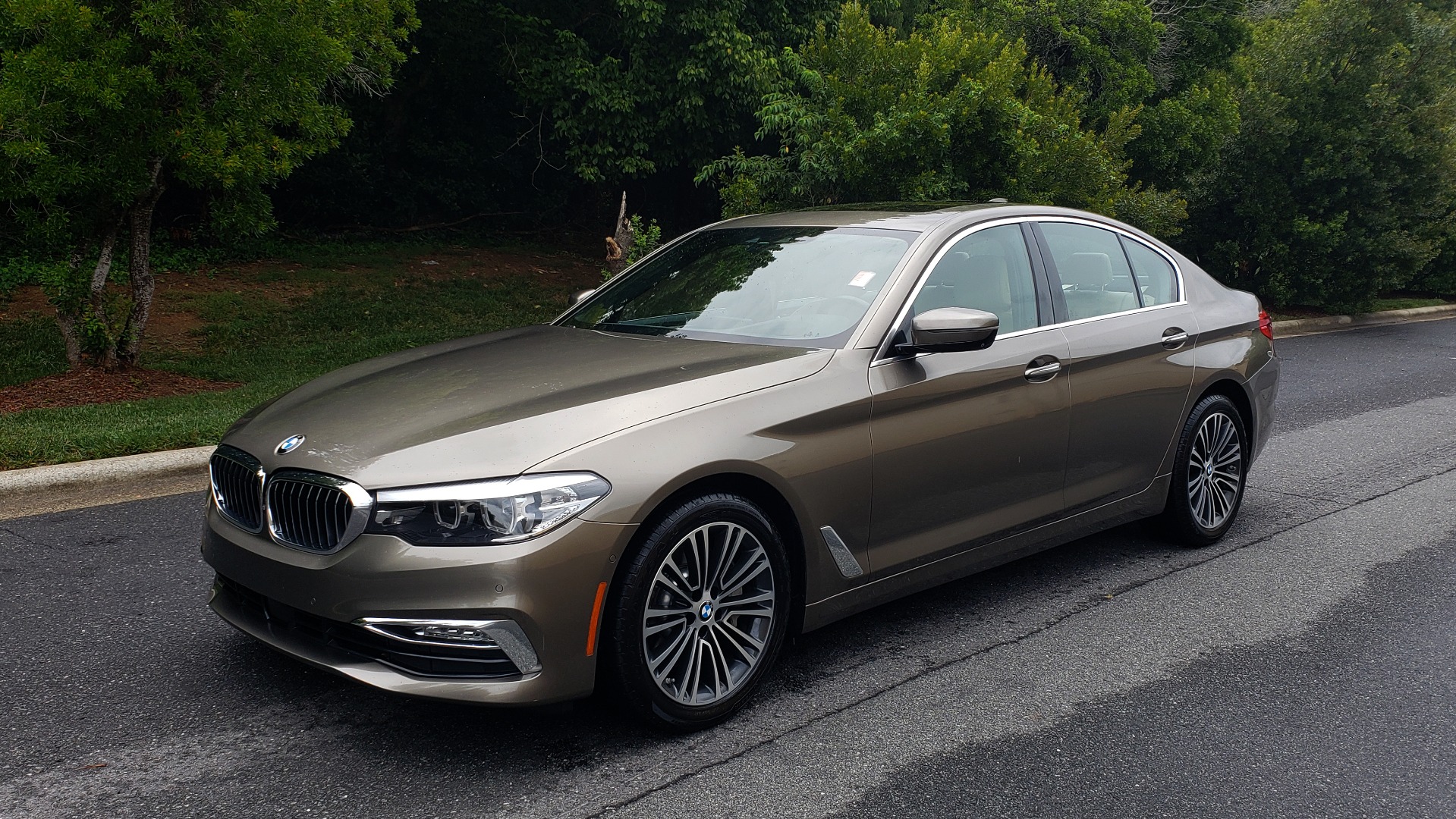 Used 2017 BMW 5 SERIES 530I PREMIUM / NAV / SUNROOF / DRVR ASST PLUS II / LUXURY for sale Sold at Formula Imports in Charlotte NC 28227 1