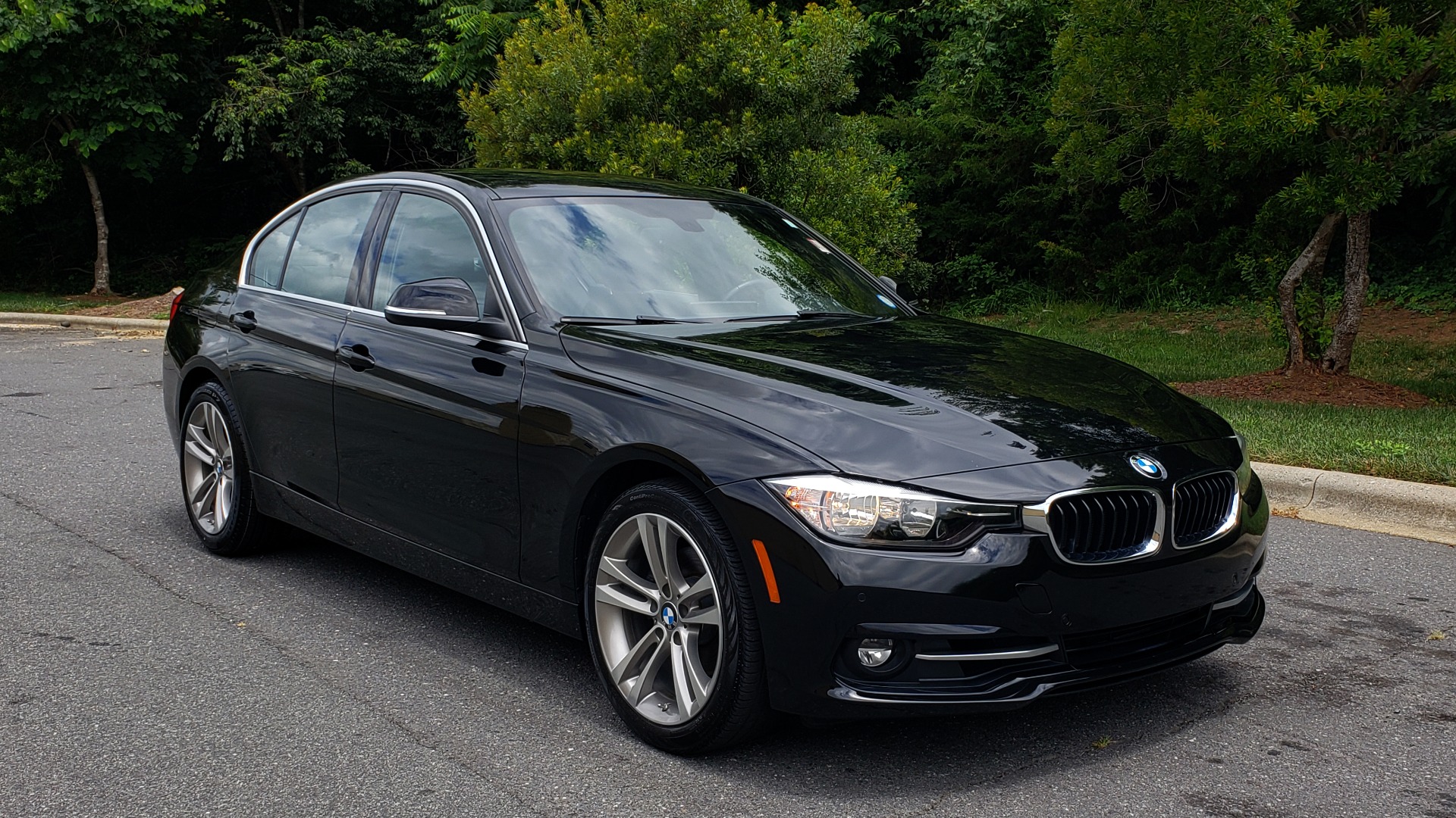 Used 2017 BMW 3 SERIES 330I SPORT / NAV / LEATHER / REARVIEW / PARK DIST CNTRL for sale Sold at Formula Imports in Charlotte NC 28227 4