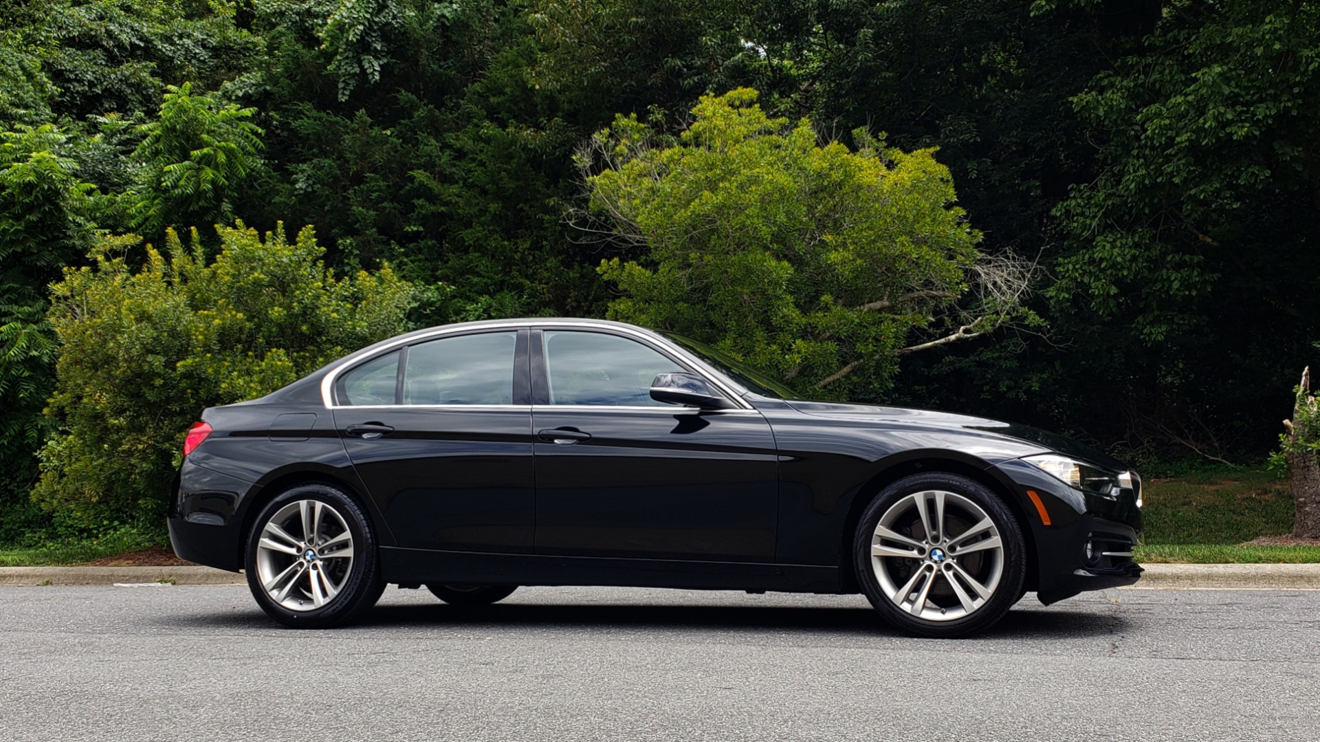 Used 2017 BMW 3 SERIES 330I SPORT / NAV / LEATHER / REARVIEW / PARK DIST CNTRL for sale Sold at Formula Imports in Charlotte NC 28227 5